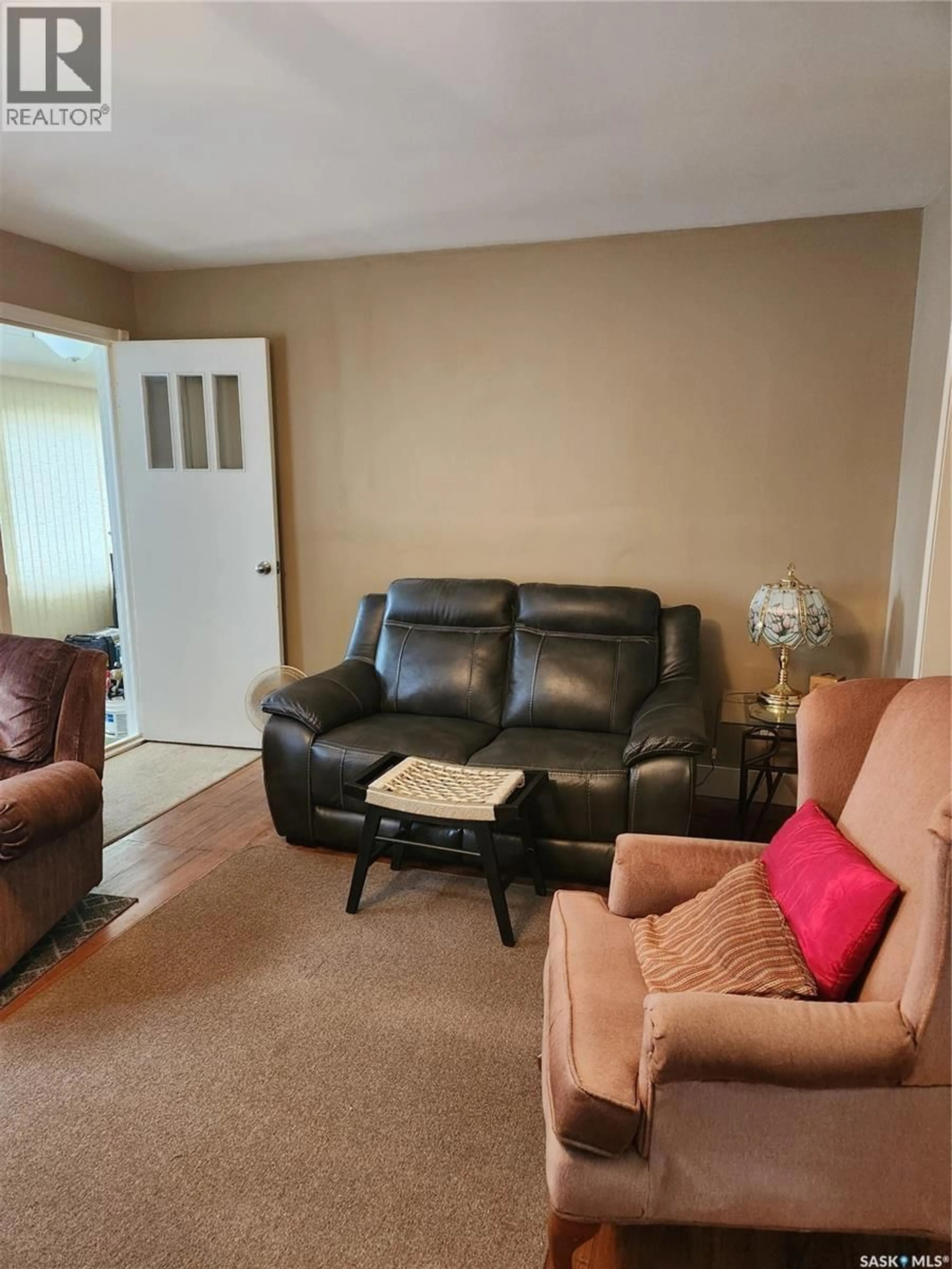Living room with furniture, unknown for 1146 WILLOW AVENUE, Moose Jaw Saskatchewan S6H1G8