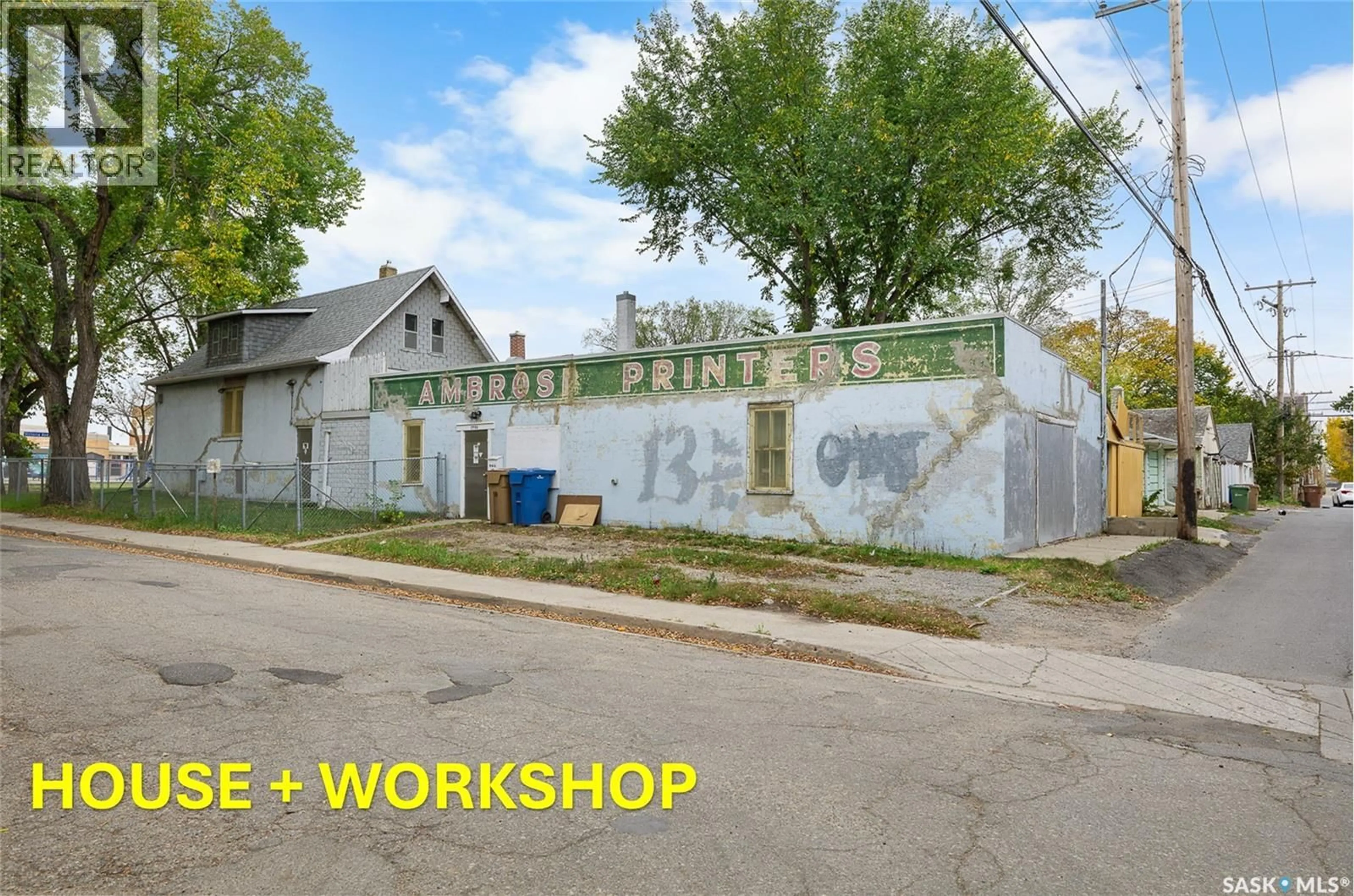 Shed for 1200 VICTORIA AVENUE, Regina Saskatchewan S4P0N9