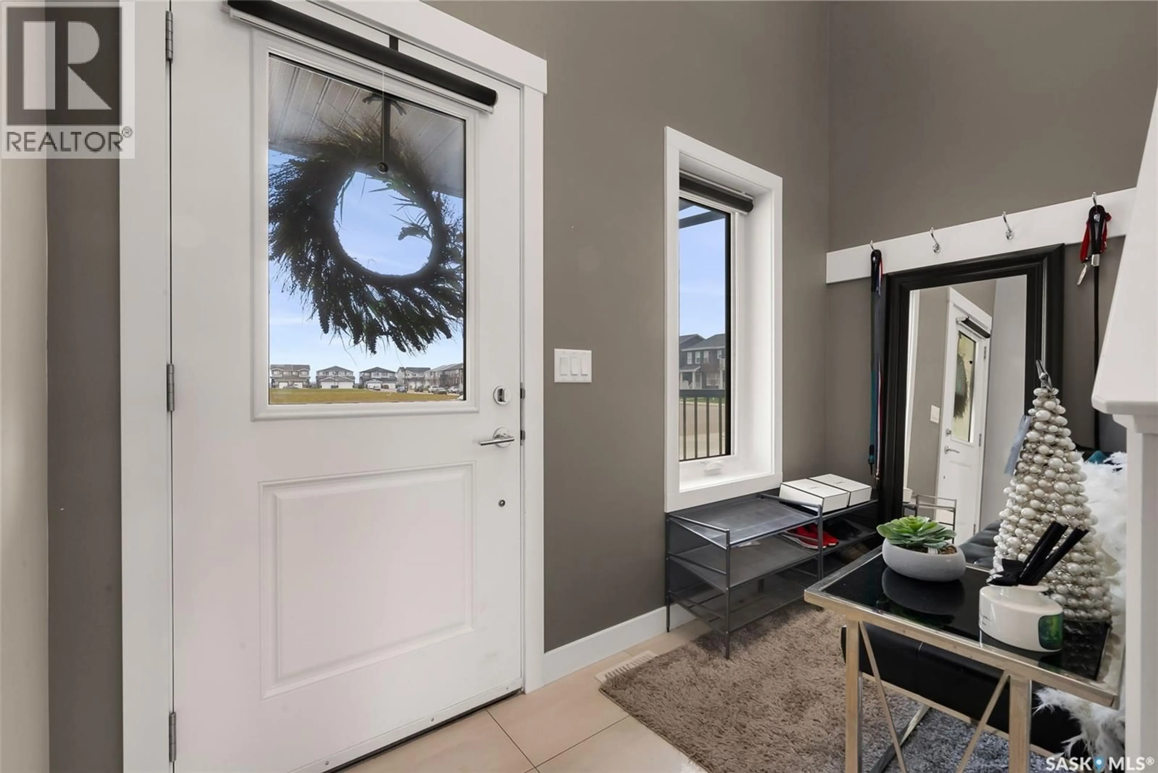 Indoor entryway for 3640 GEE CRESCENT, Regina Saskatchewan S4V3P2