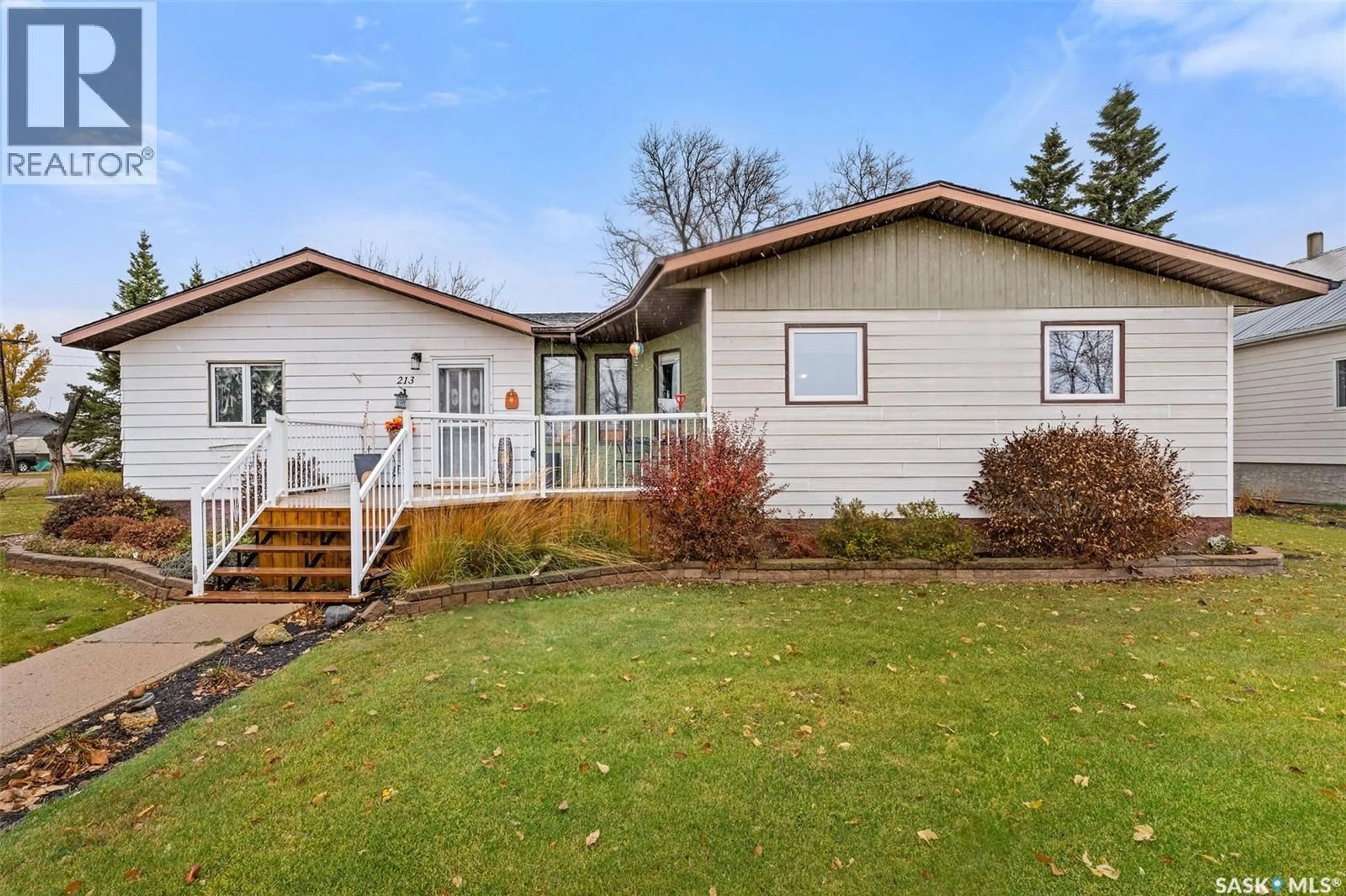 Home with vinyl exterior material, unknown for 213 1ST STREET, Beatty Saskatchewan S0J0C0