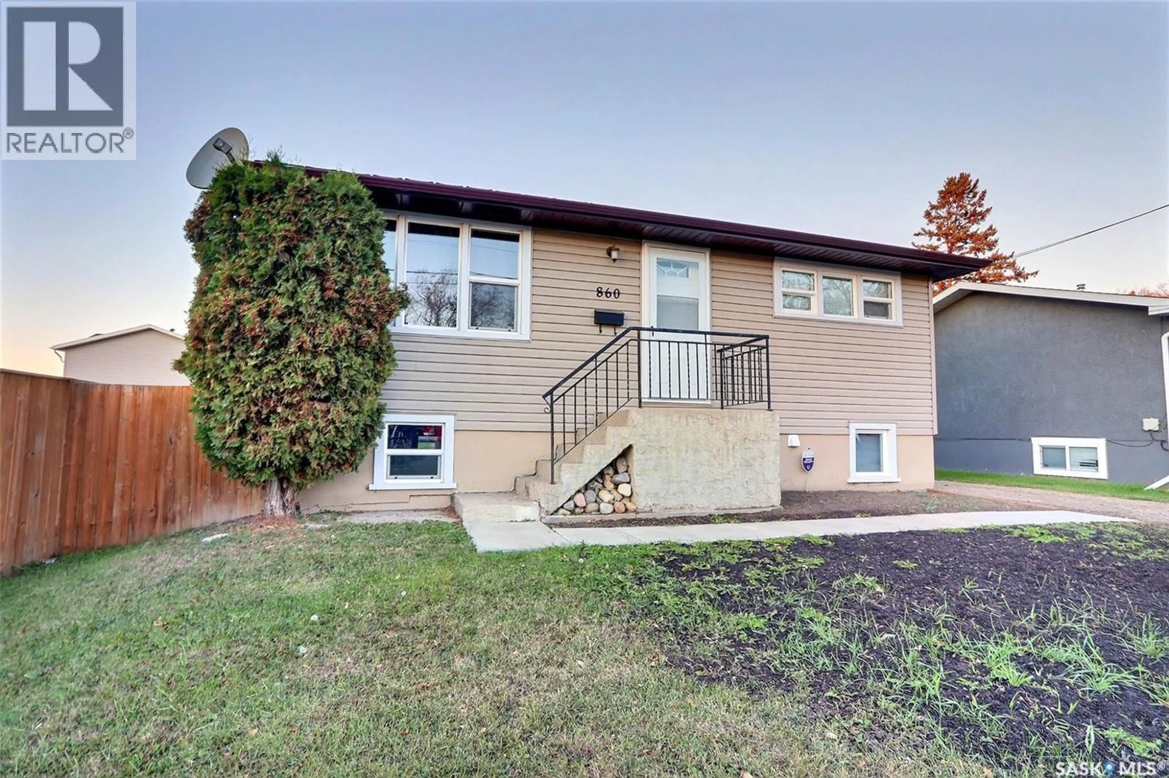 Unknown for 860 7TH STREET, Prince Albert Saskatchewan S6V0T2