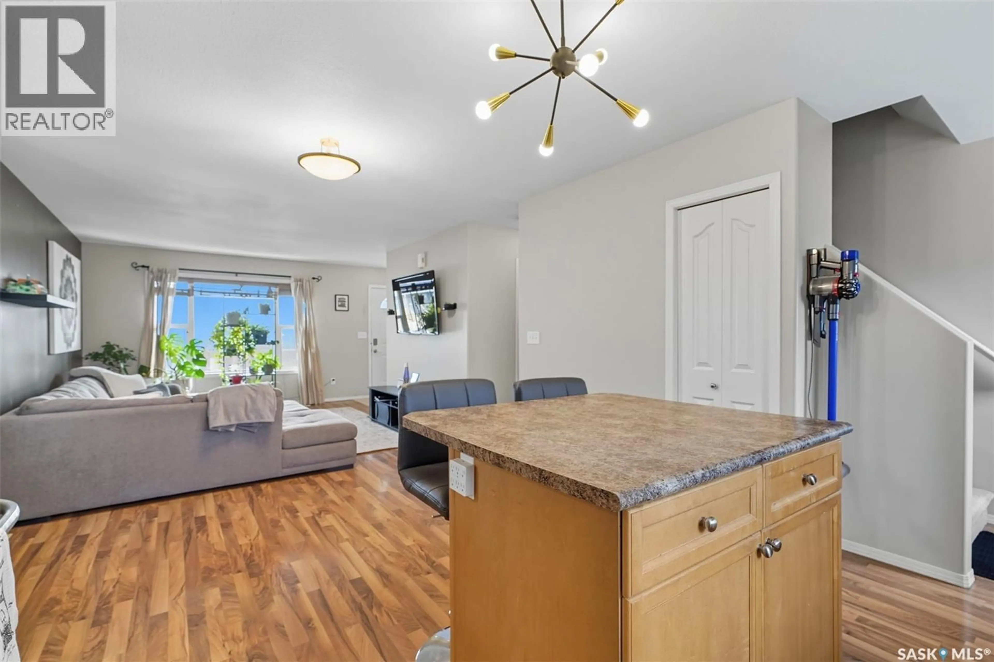 Open concept kitchen, unknown for 730 LAMARSH LANE, Saskatoon Saskatchewan S7W1B6