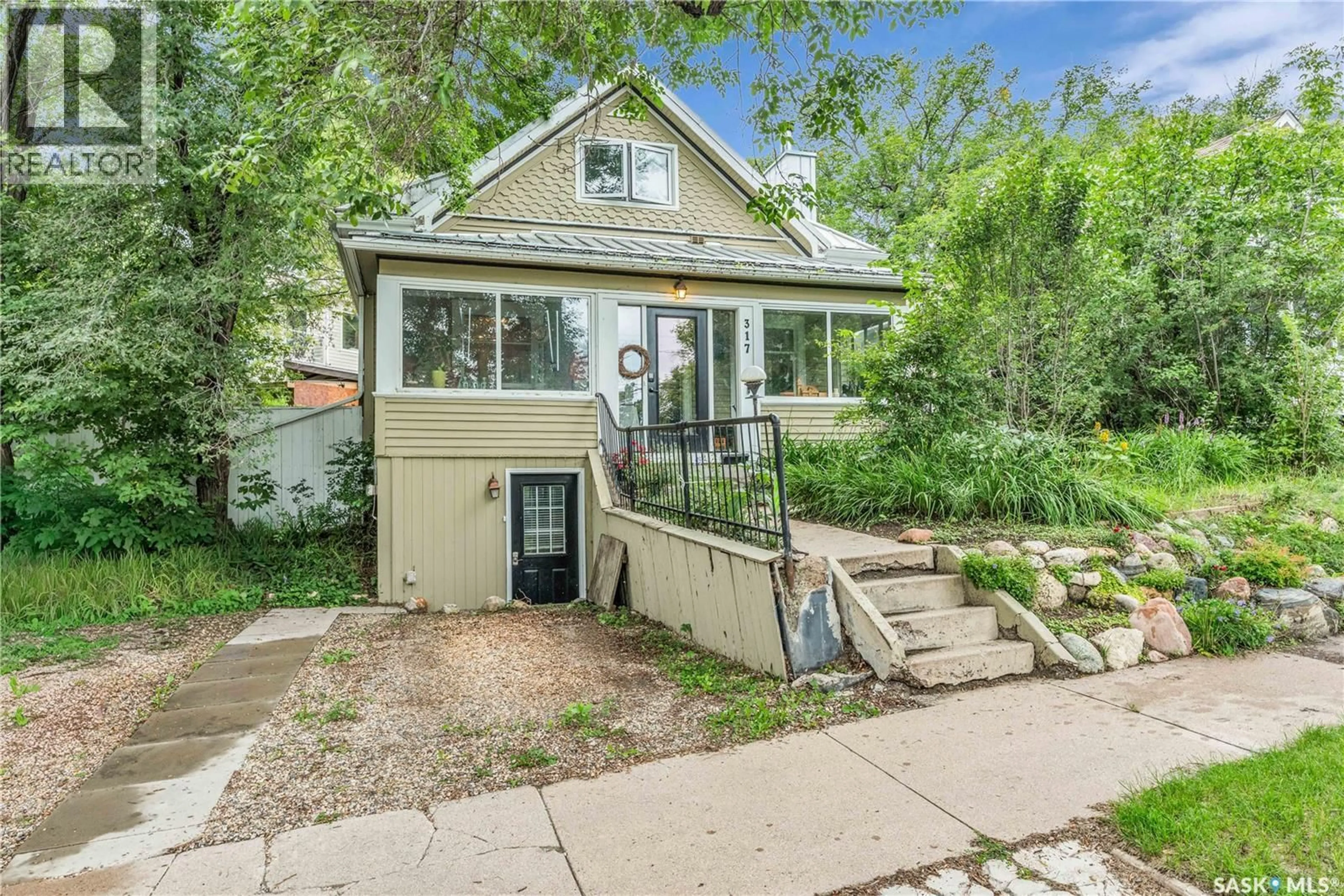 Unknown for 317 G AVENUE, Saskatoon Saskatchewan S7L1Z2