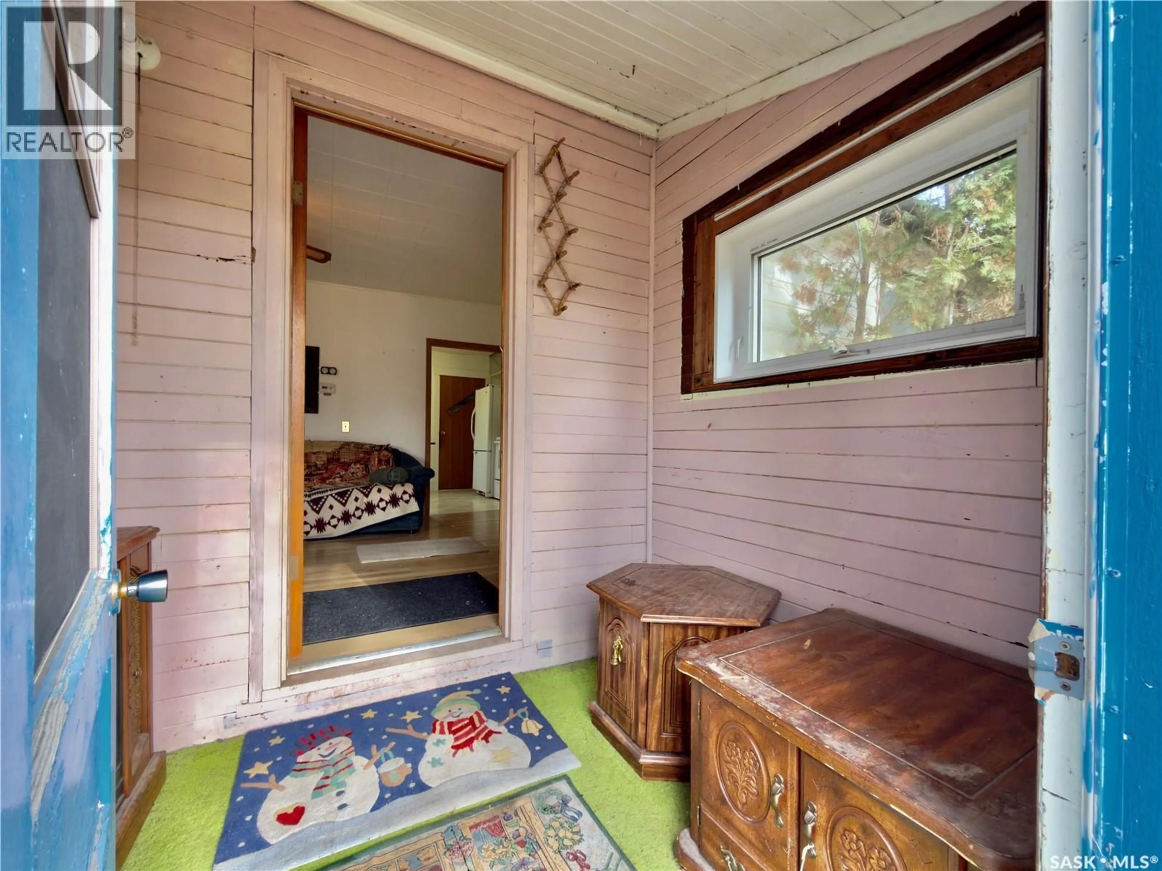 Indoor entryway for 120 3RD AVENUE, Margo Saskatchewan S0A2M0