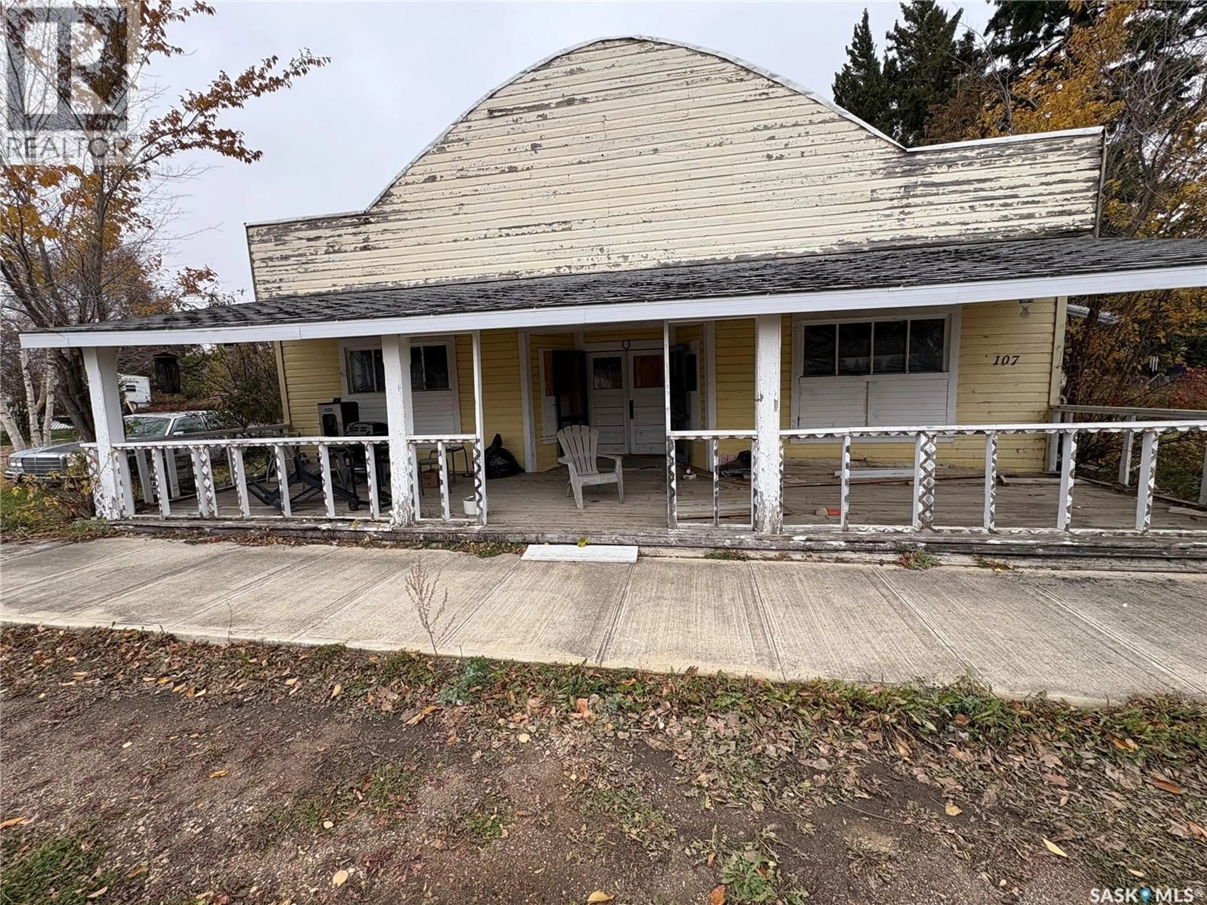 A pic from outside/outdoor area/front of a property/back of a property/a pic from drone, building for 107 MAIN STREET, Hyas Saskatchewan S0A1K0