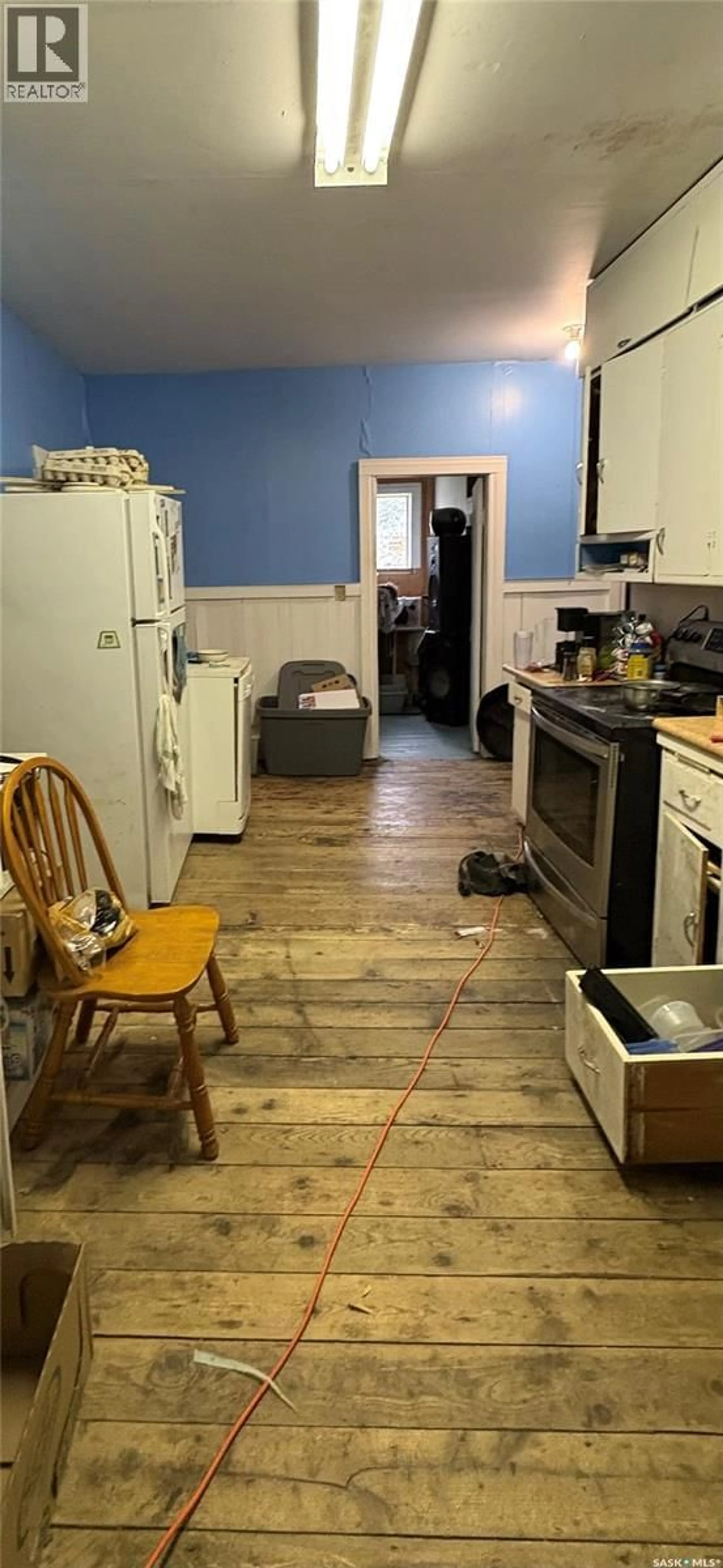 A pic of a room for 107 MAIN STREET, Hyas Saskatchewan S0A1K0