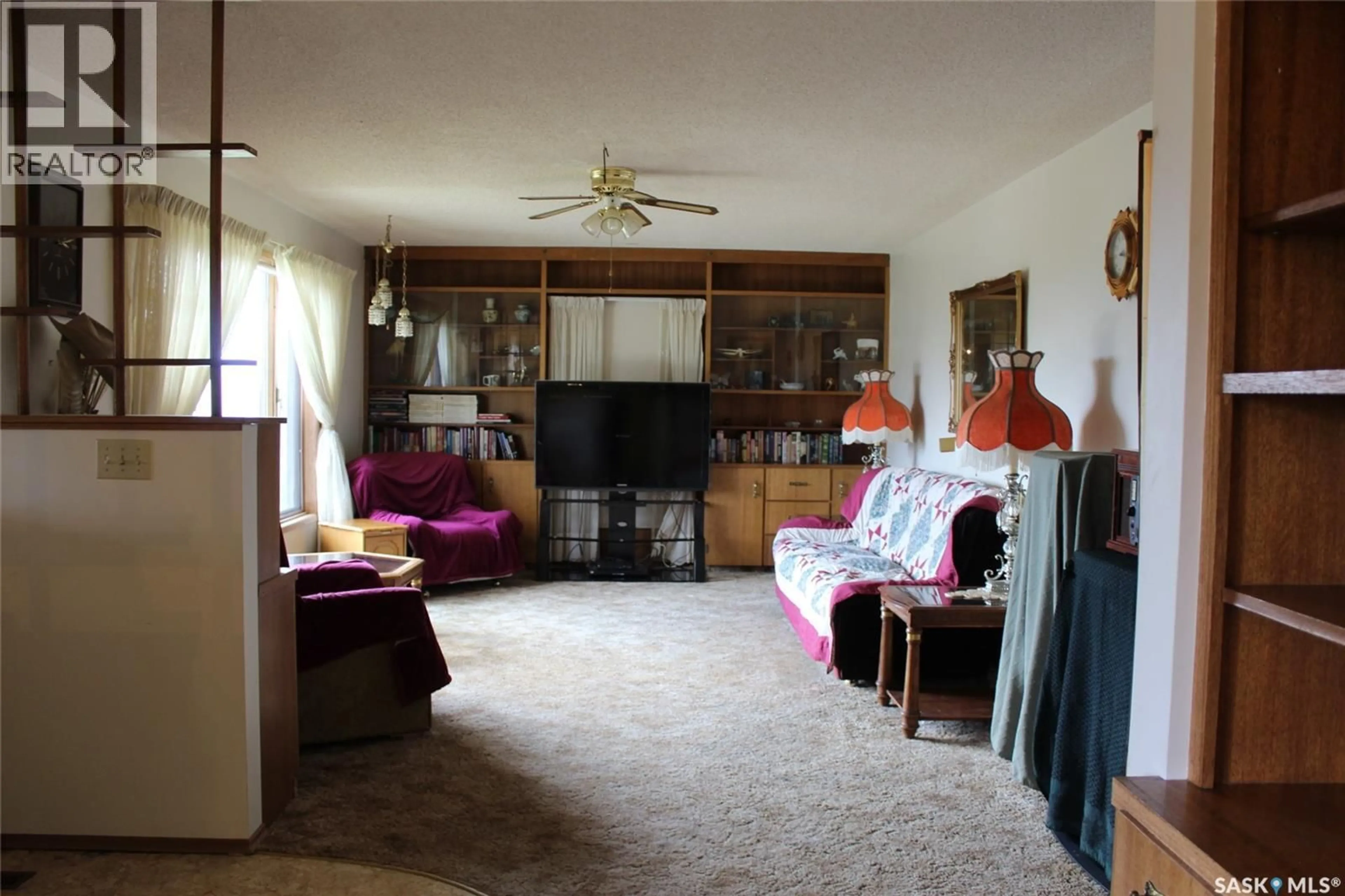 Living room with furniture, unknown for 223 2ND STREET, Climax Saskatchewan S0N0N0