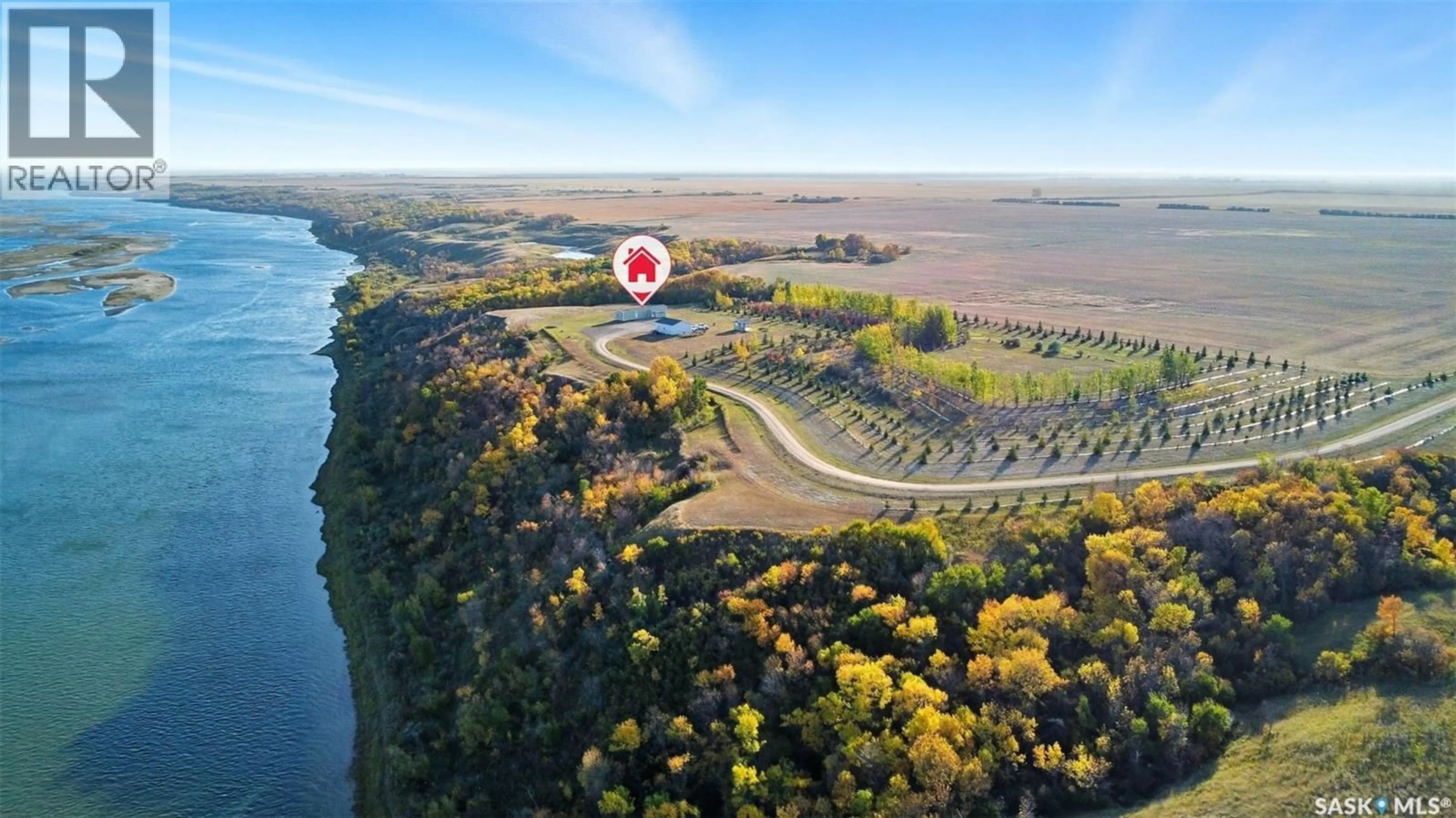 A pic from outside/outdoor area/front of a property/back of a property/a pic from drone, water/lake/river/ocean view for YLIOJA RIVER FRONT PROPERTY, Fertile Valley Rm No. 285 Saskatchewan S0L2N0