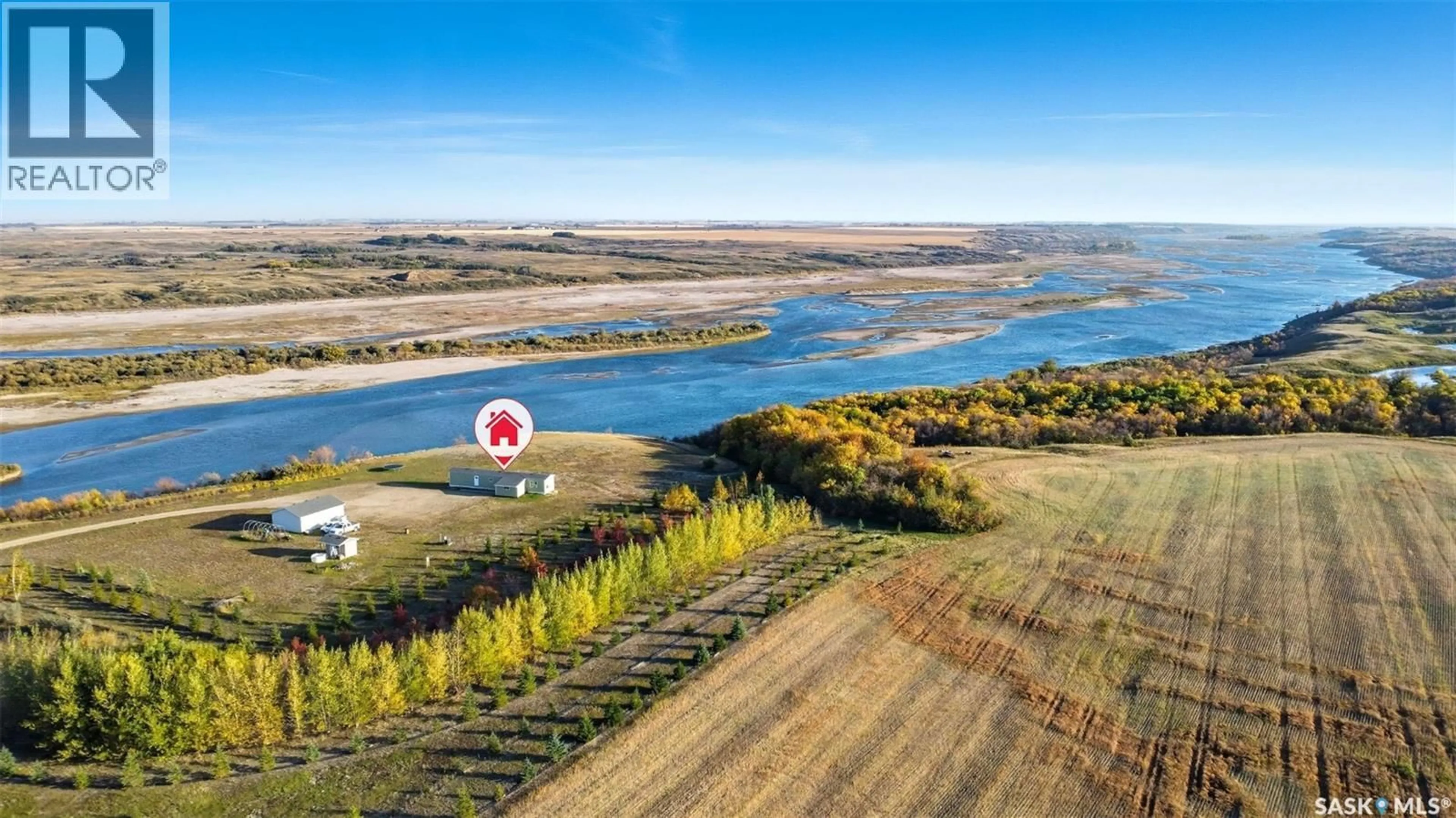 A pic from outside/outdoor area/front of a property/back of a property/a pic from drone, water/lake/river/ocean view for YLIOJA RIVER FRONT PROPERTY, Fertile Valley Rm No. 285 Saskatchewan S0L2N0