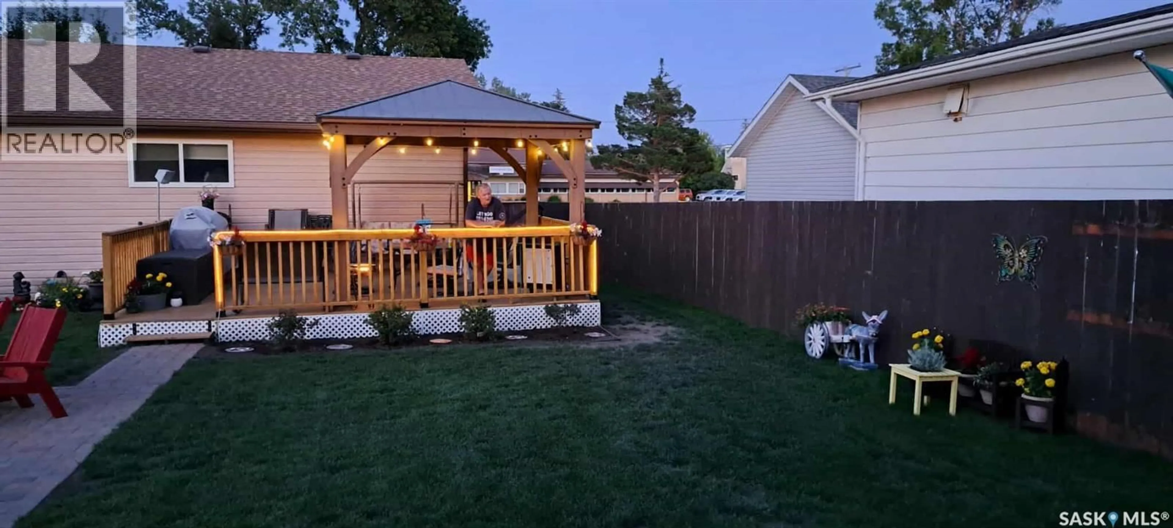 Patio, street for 718 STELLA STREET, Grenfell Saskatchewan S0G2B0