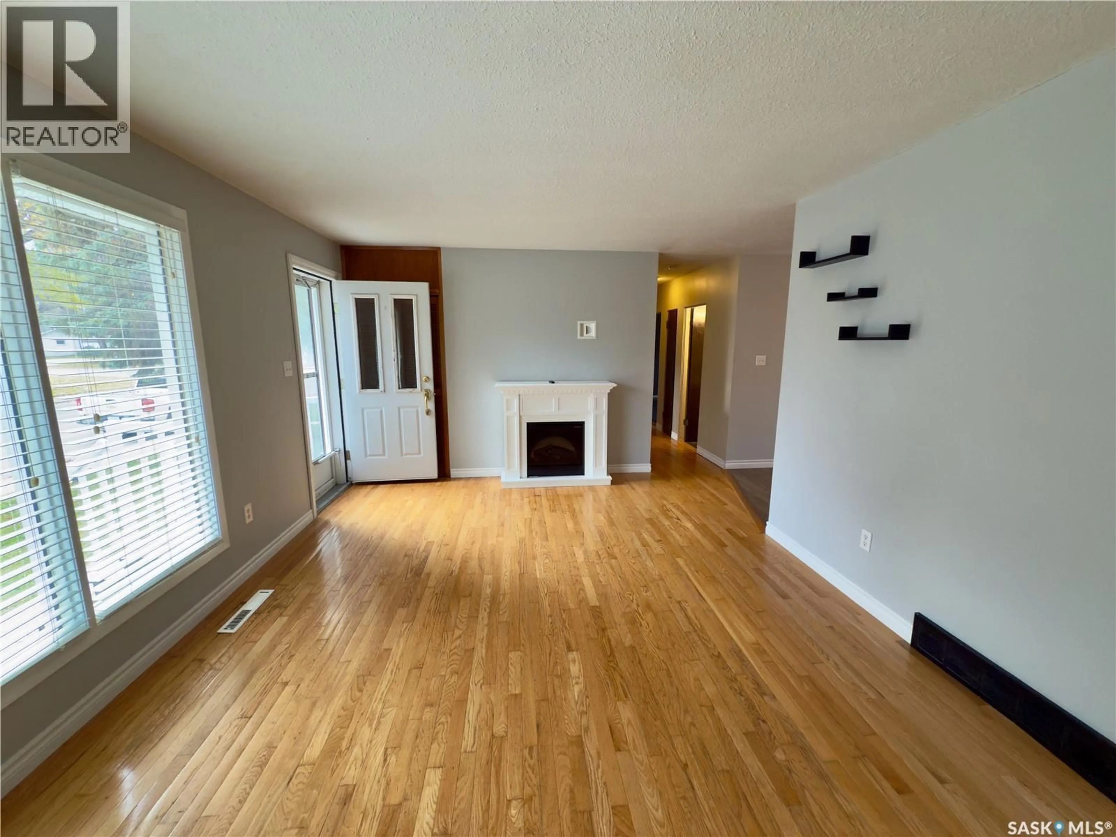 A pic of a room for 1428 6TH STREET, Prince Albert Saskatchewan S6V0R3