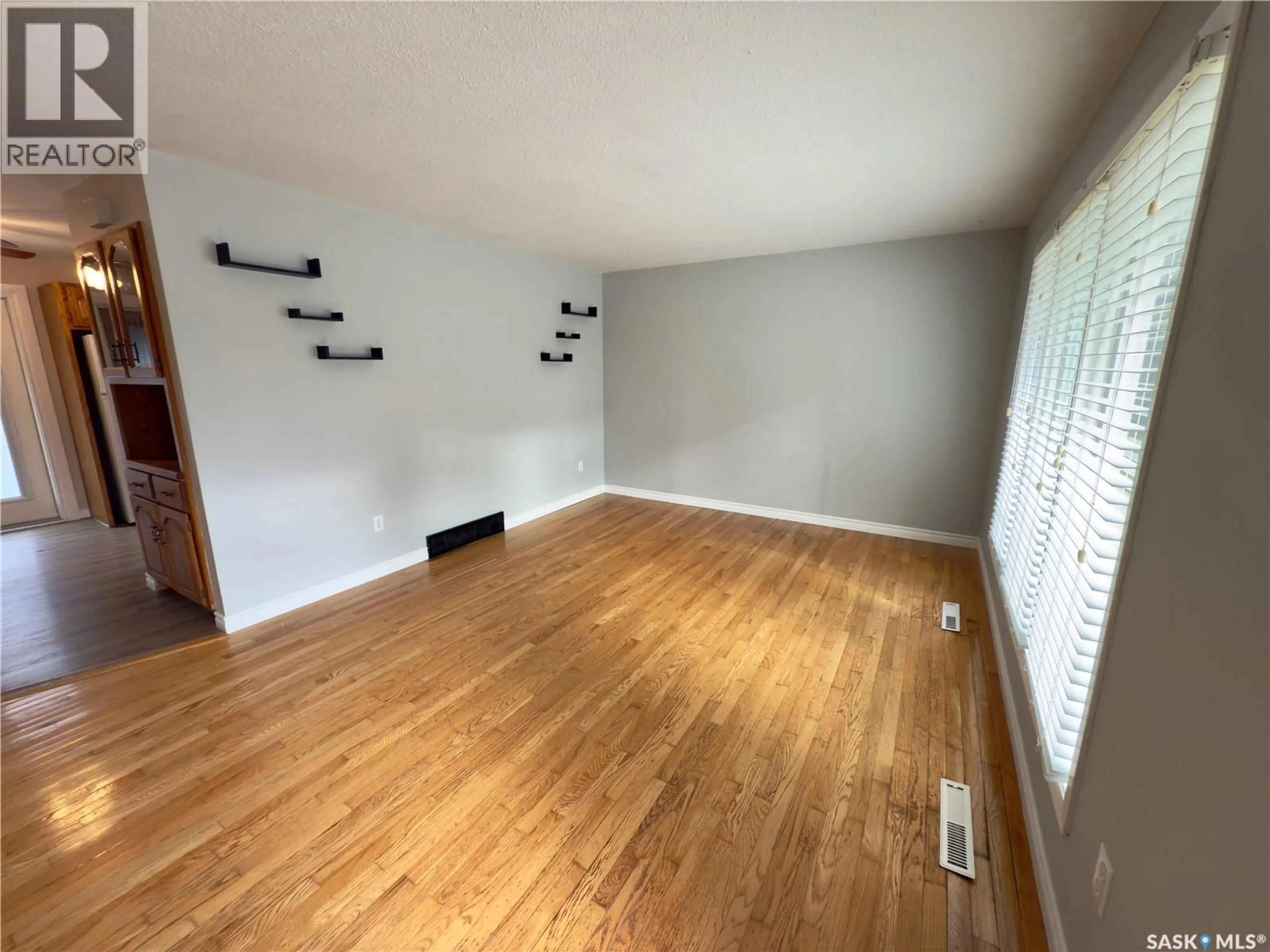 A pic of a room for 1428 6TH STREET, Prince Albert Saskatchewan S6V0R3