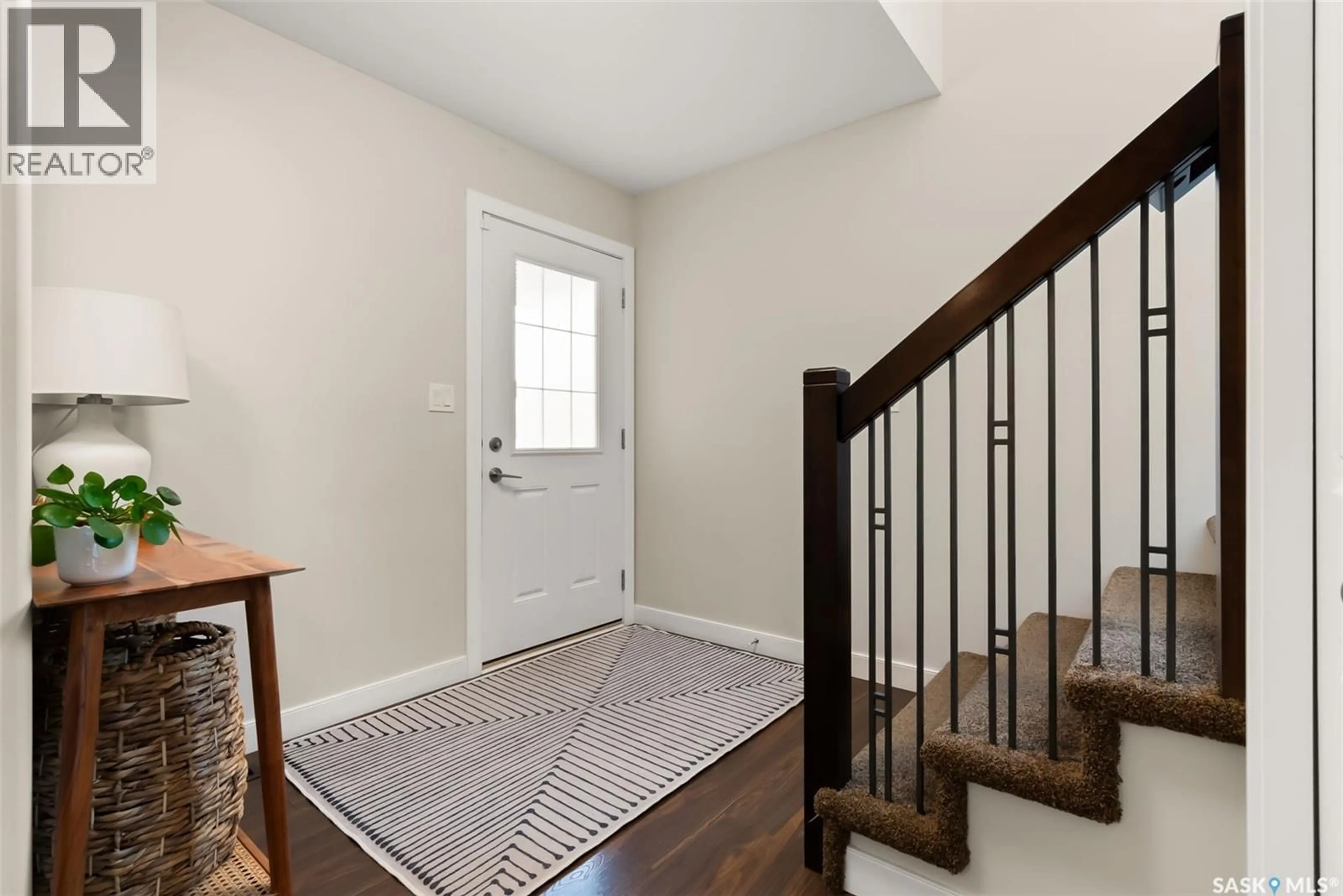 Indoor entryway for 5385 MCKENNA CRESCENT, Regina Saskatchewan S4W0G2