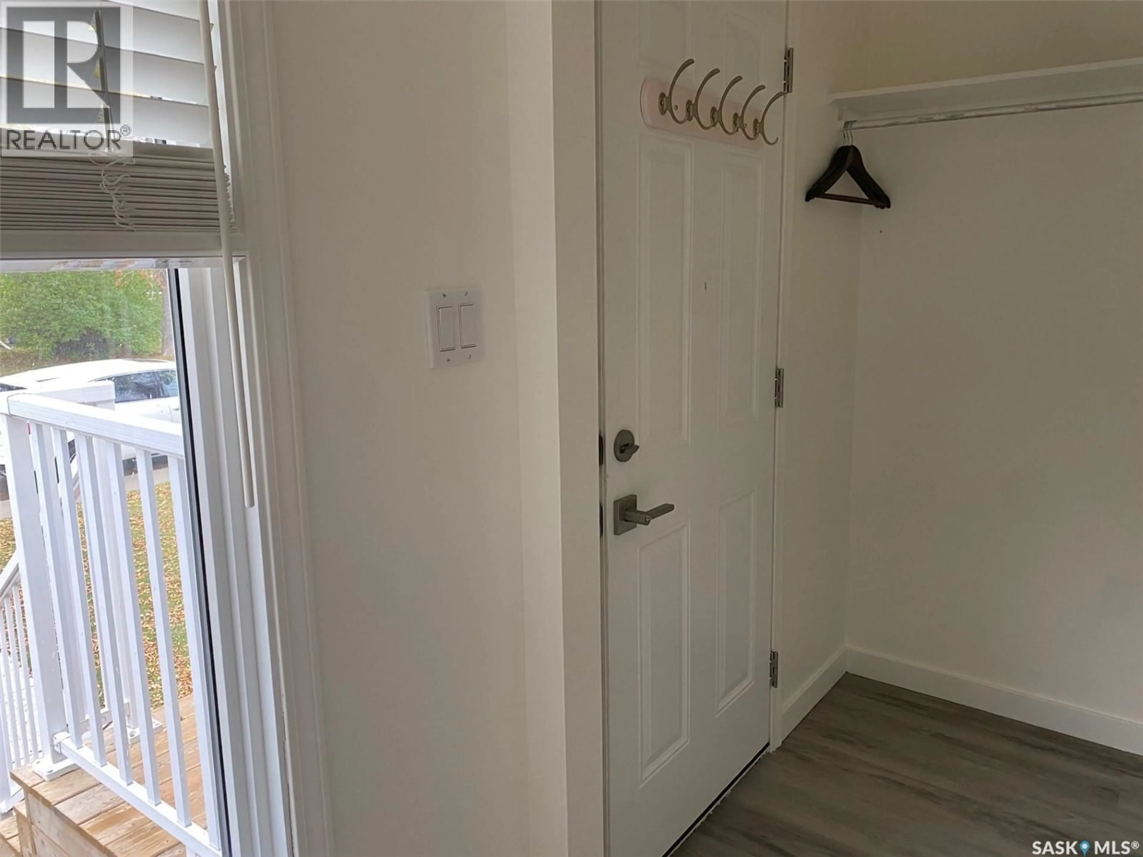Unknown for 2531 BRODER STREET, Regina Saskatchewan S4N3T4