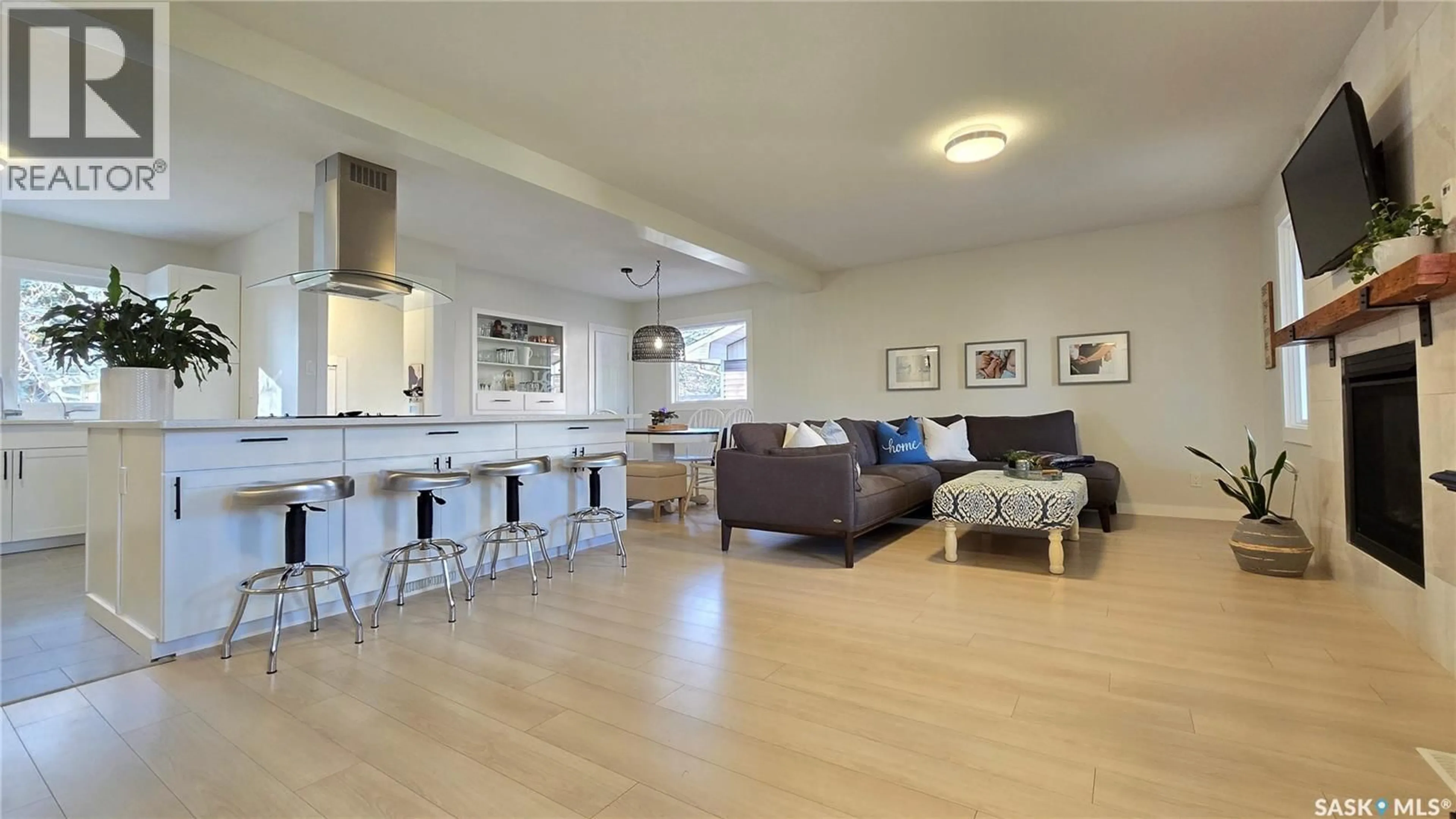 Open concept kitchen, wood/laminate floor for 19 DEMARCO DRIVE, Regina Saskatchewan S4T5W7