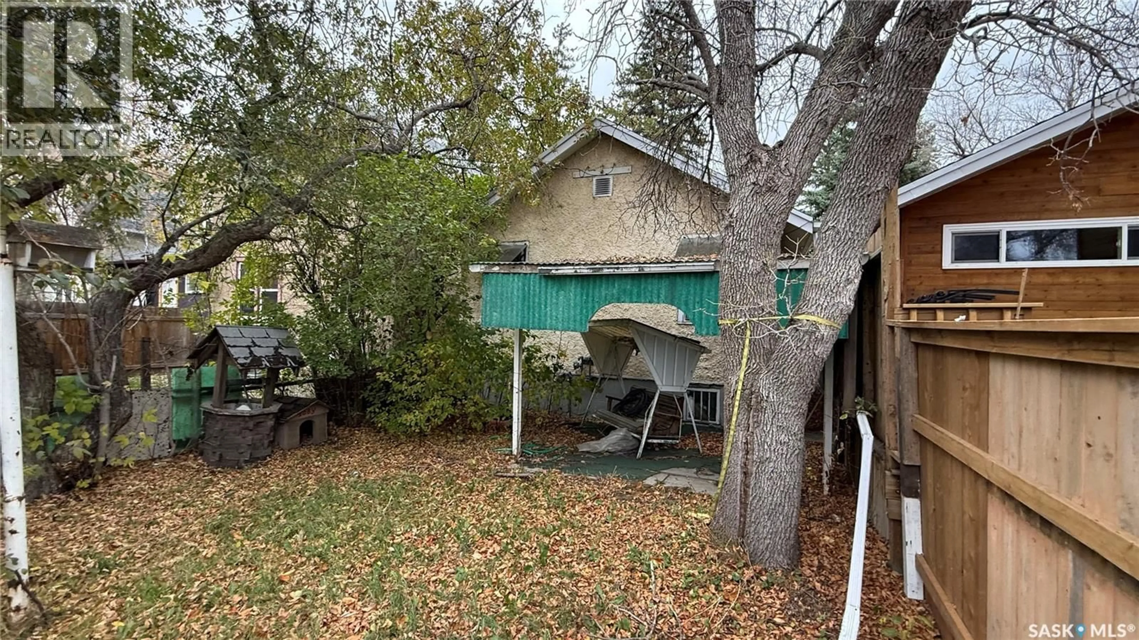 Unknown for 2462 WALLACE STREET, Regina Saskatchewan S4N4B3