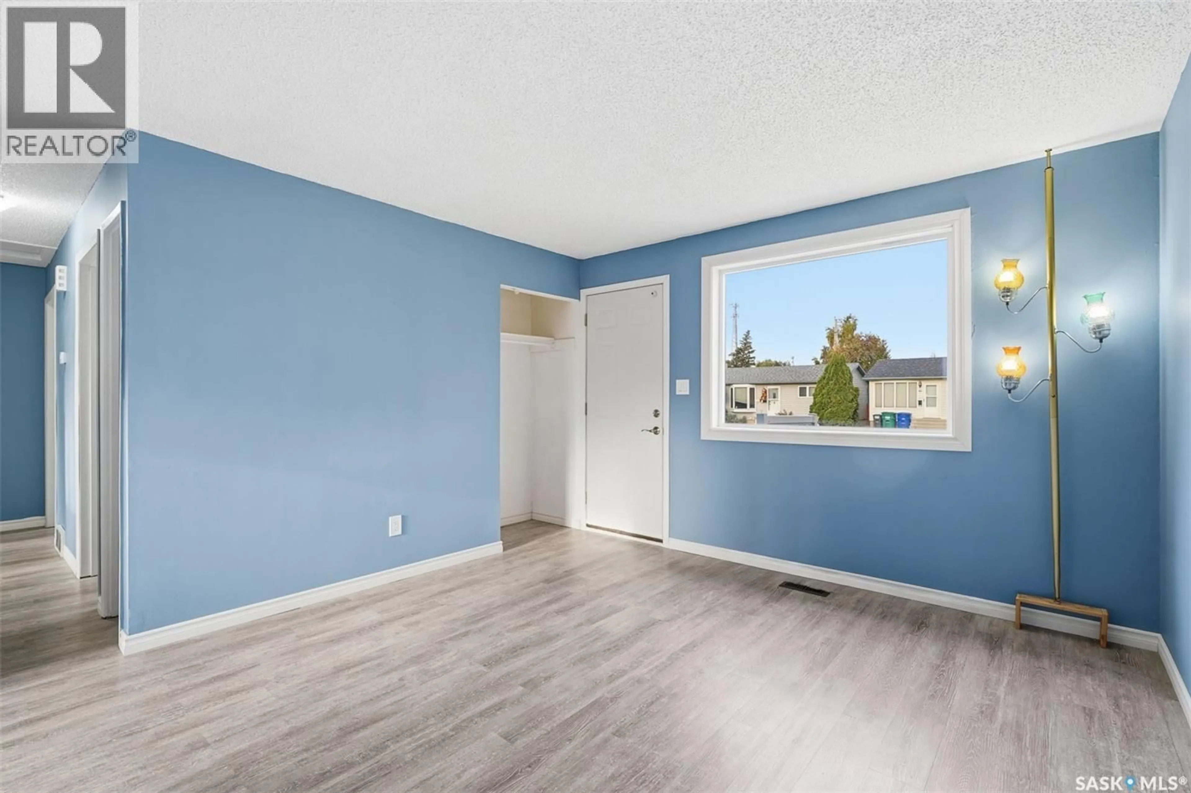 A pic of a room for 109 GRANT STREET, Saskatoon Saskatchewan S7N2A2