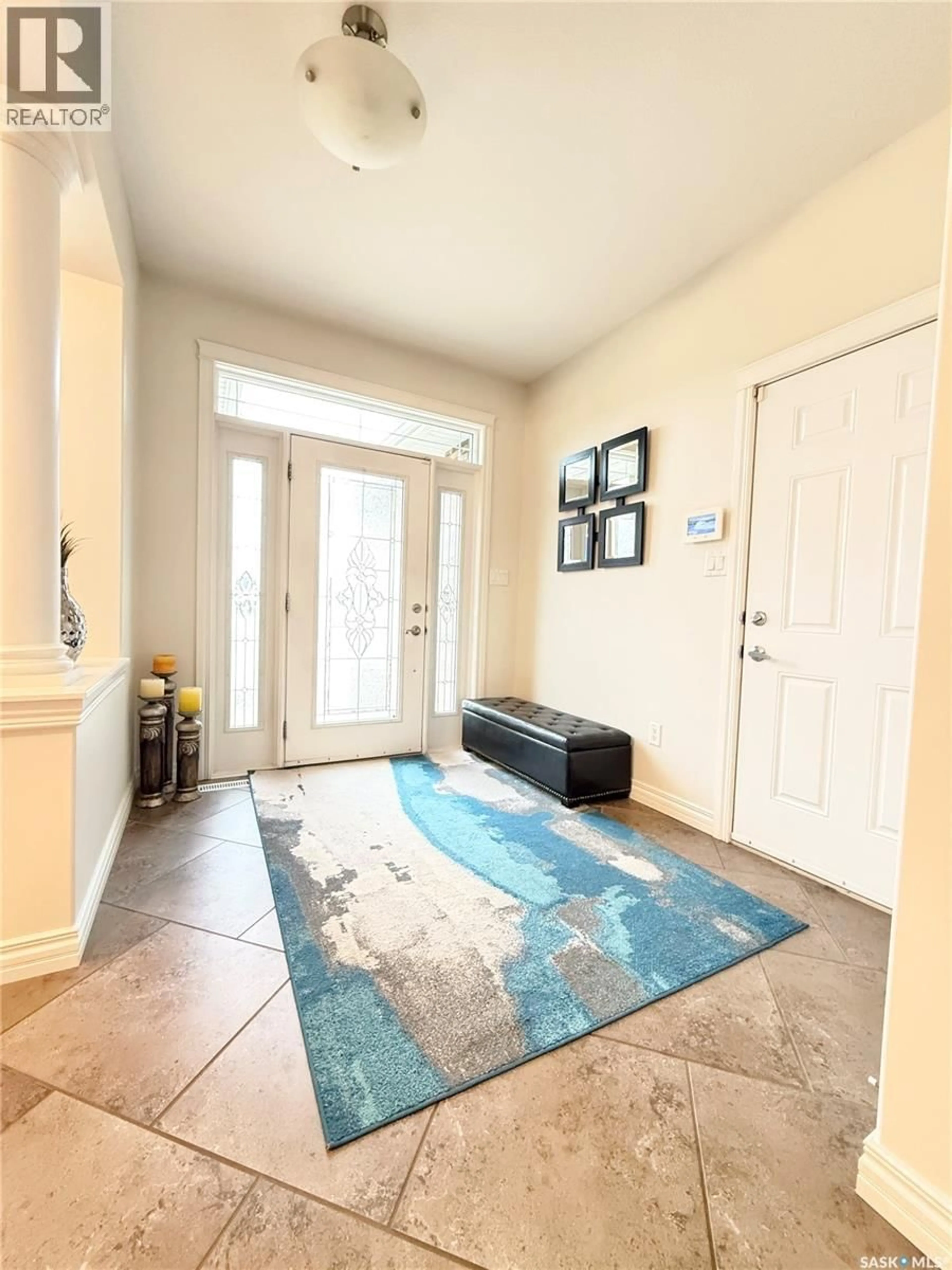 Indoor entryway for 1845 GORDON MILES PLACE, Weyburn Saskatchewan S4H0B9