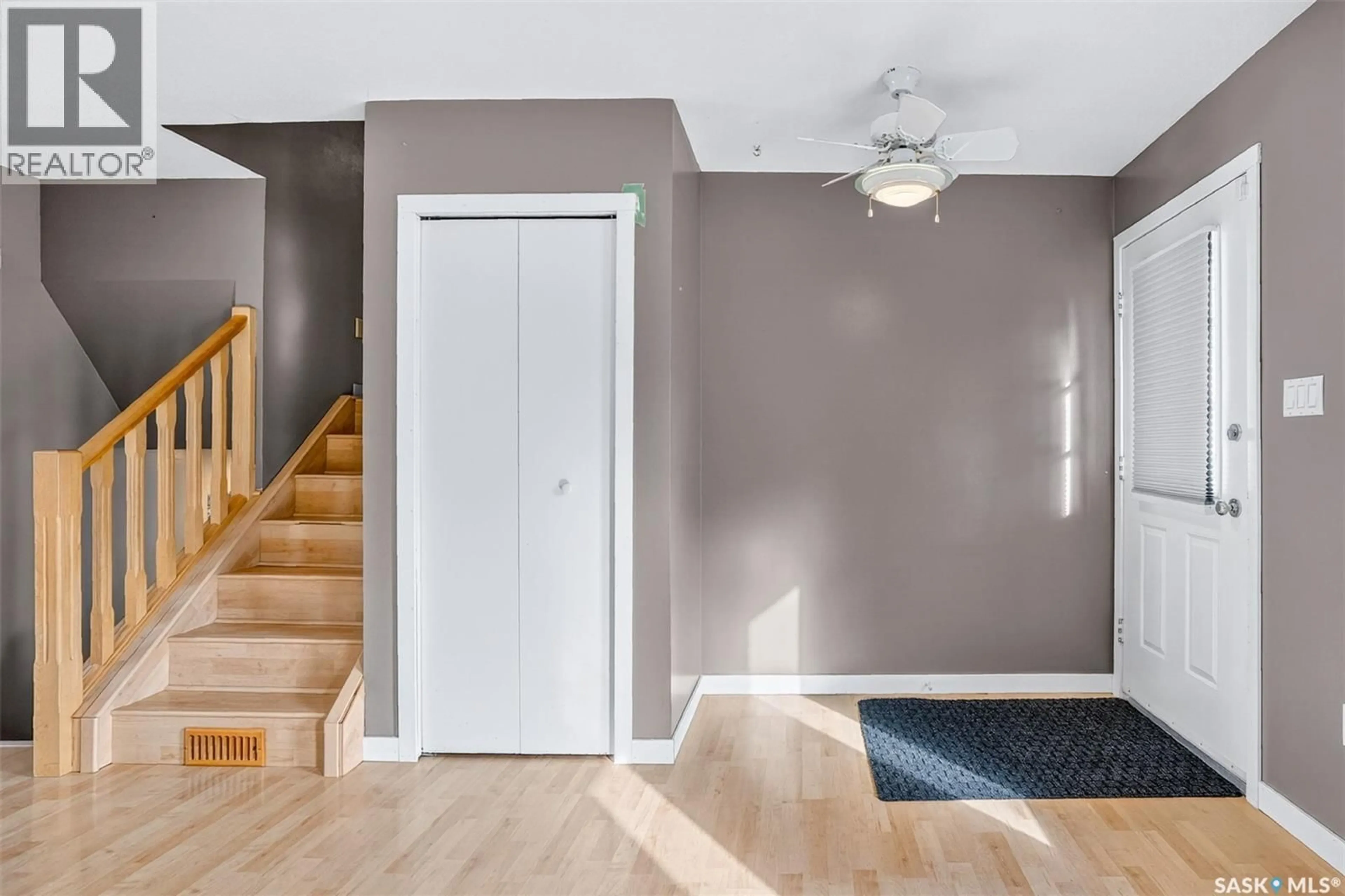 Indoor entryway for 131 ARRAND CRESCENT, Saskatoon Saskatchewan S7M5A3