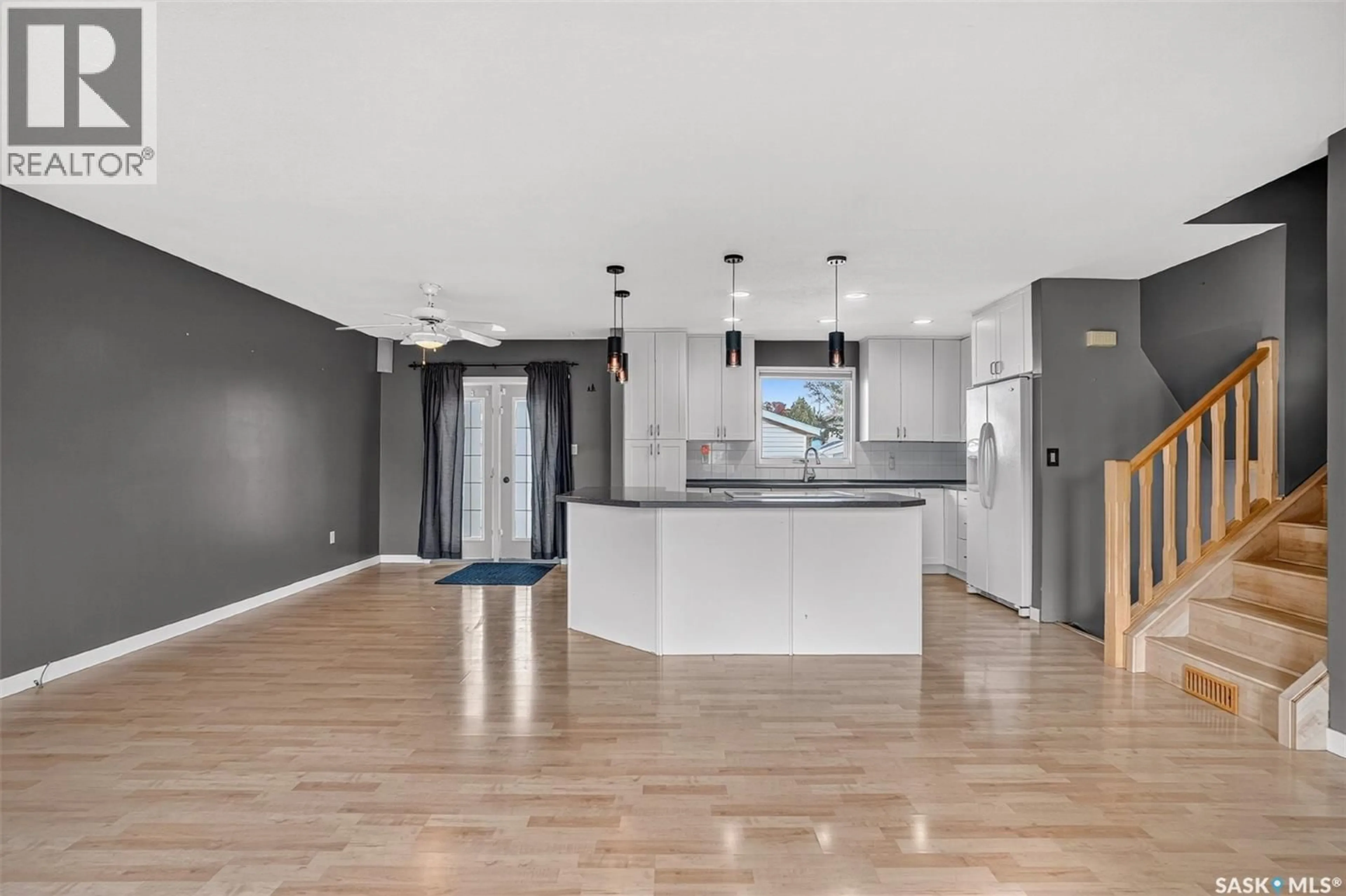 Open concept kitchen, unknown for 131 ARRAND CRESCENT, Saskatoon Saskatchewan S7M5A3