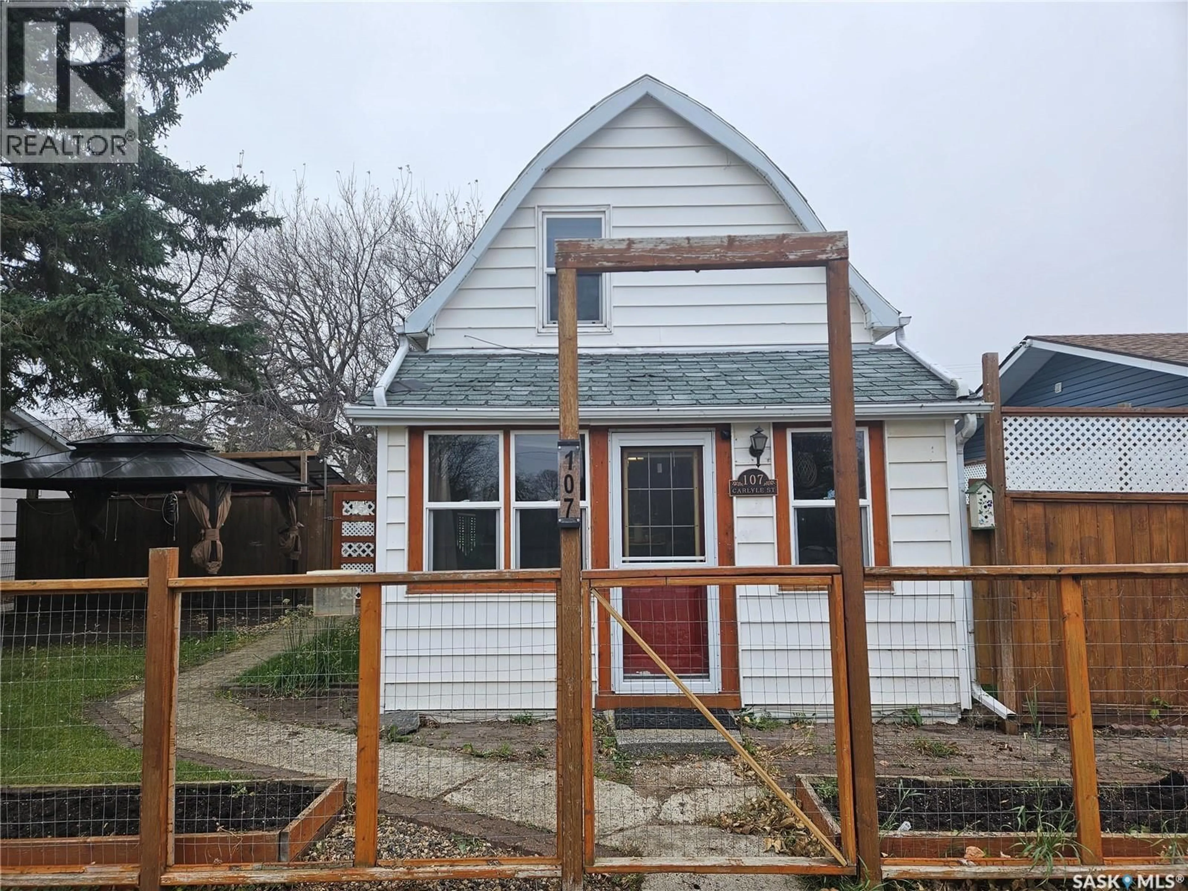 Unknown for 107 CARLYLE STREET, Arcola Saskatchewan S0C0G0