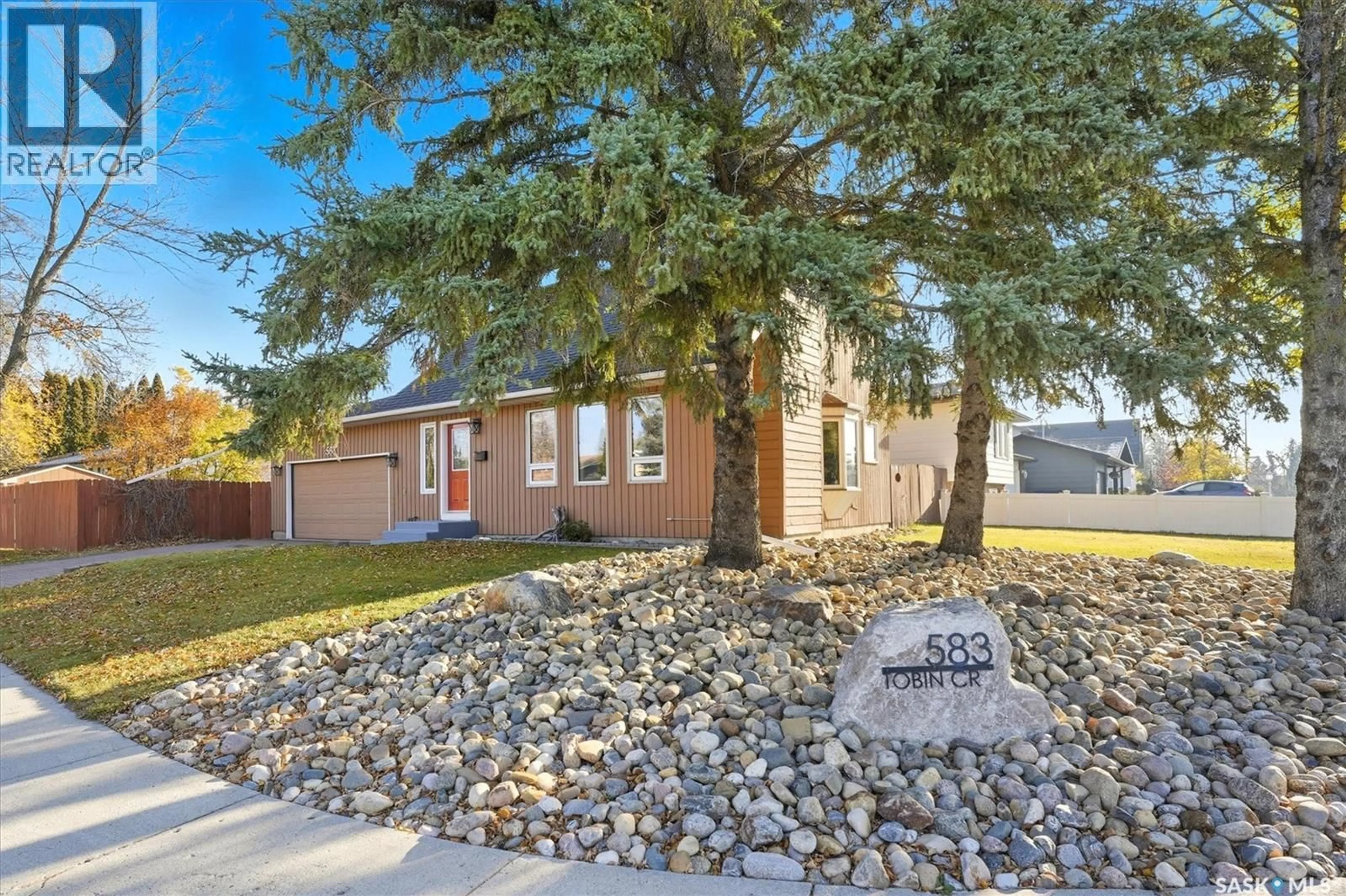 Home with brick exterior material, street for 583 TOBIN CRESCENT, Saskatoon Saskatchewan S7K4N9
