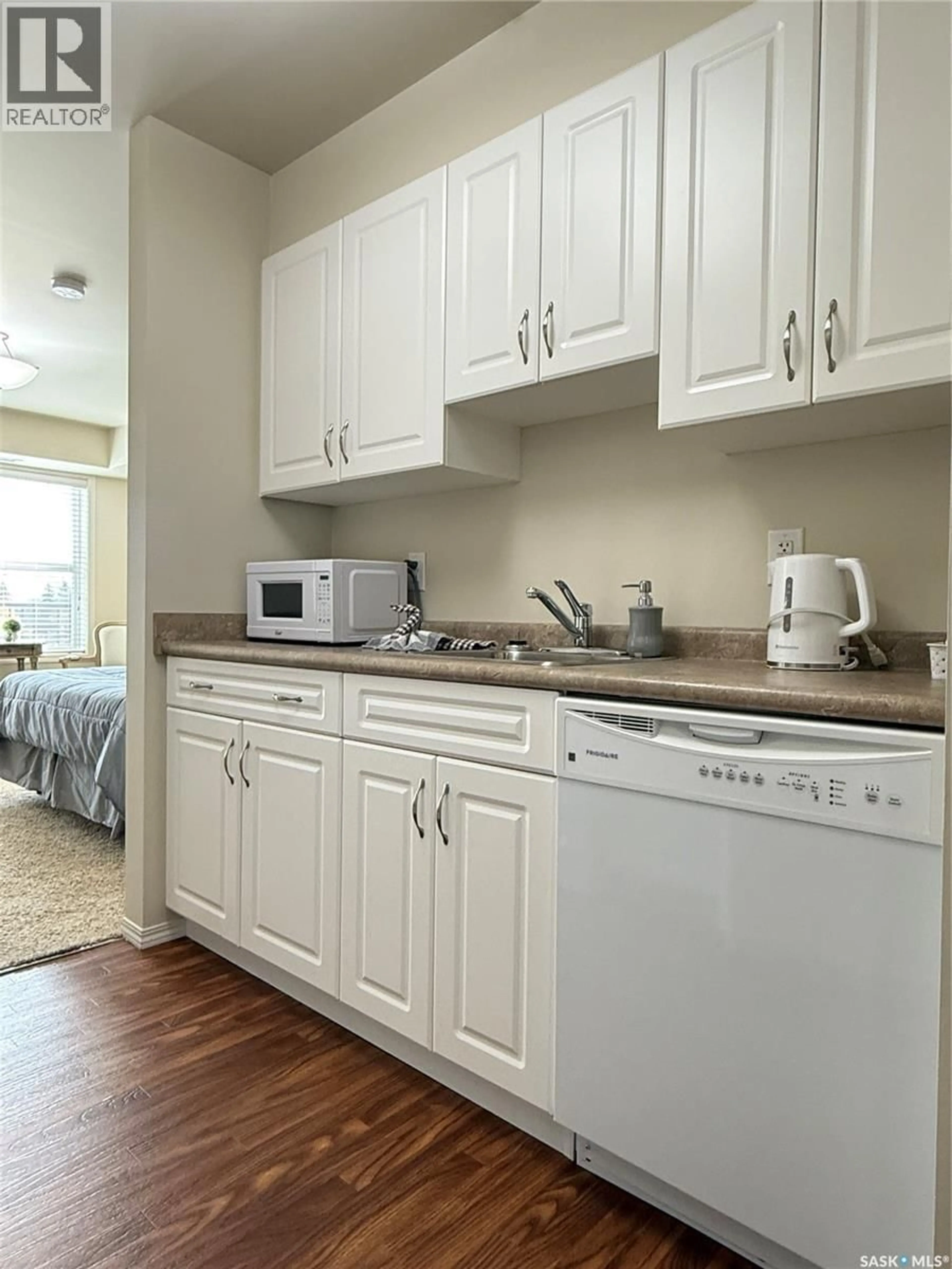 Standard kitchen, unknown for #307 - 680 7TH AVENUE, Melville Saskatchewan S0A2P1