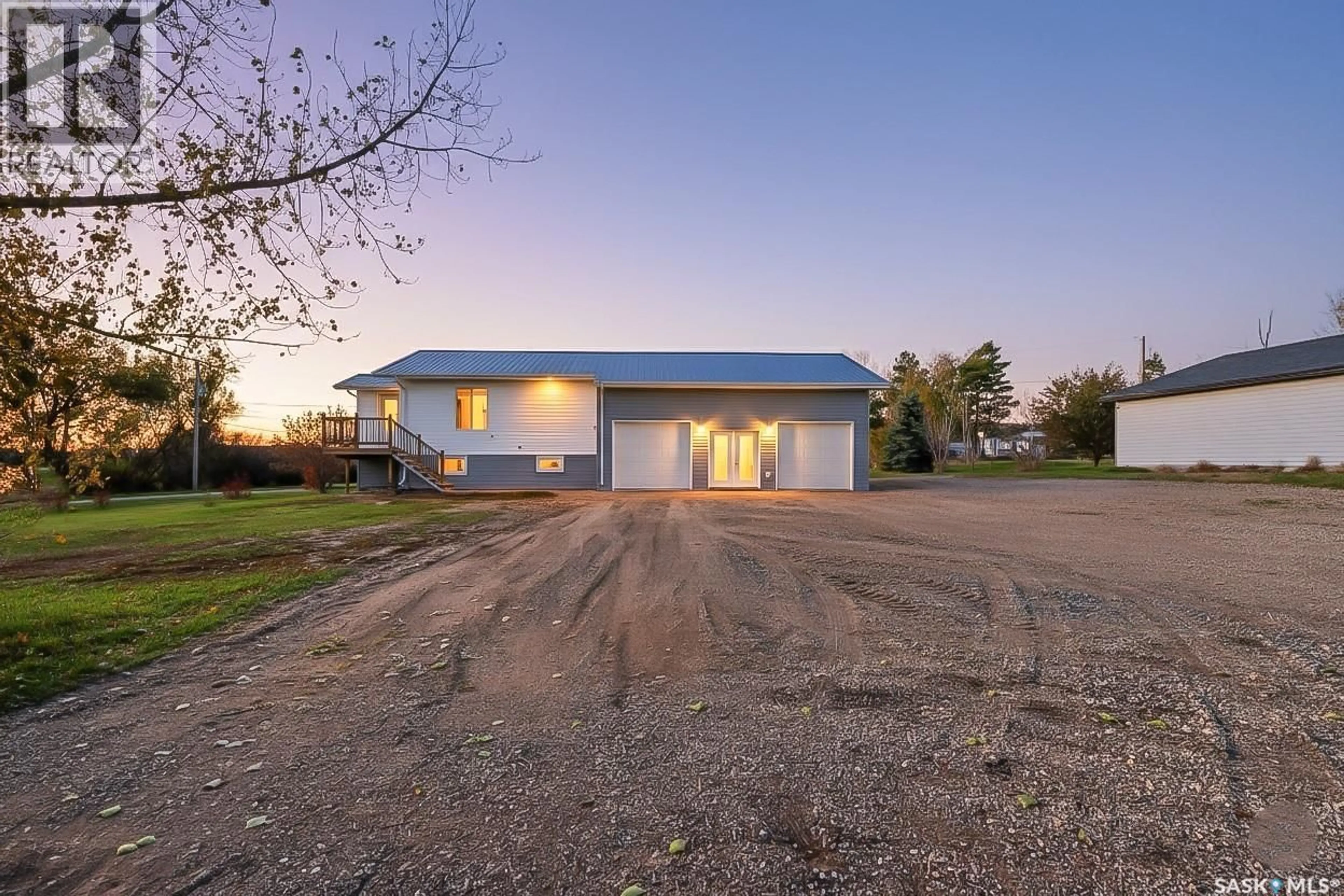 A pic from outside/outdoor area/front of a property/back of a property/a pic from drone, unknown for 102 VICTORIA STREET, Mortlach Saskatchewan S0H3E0