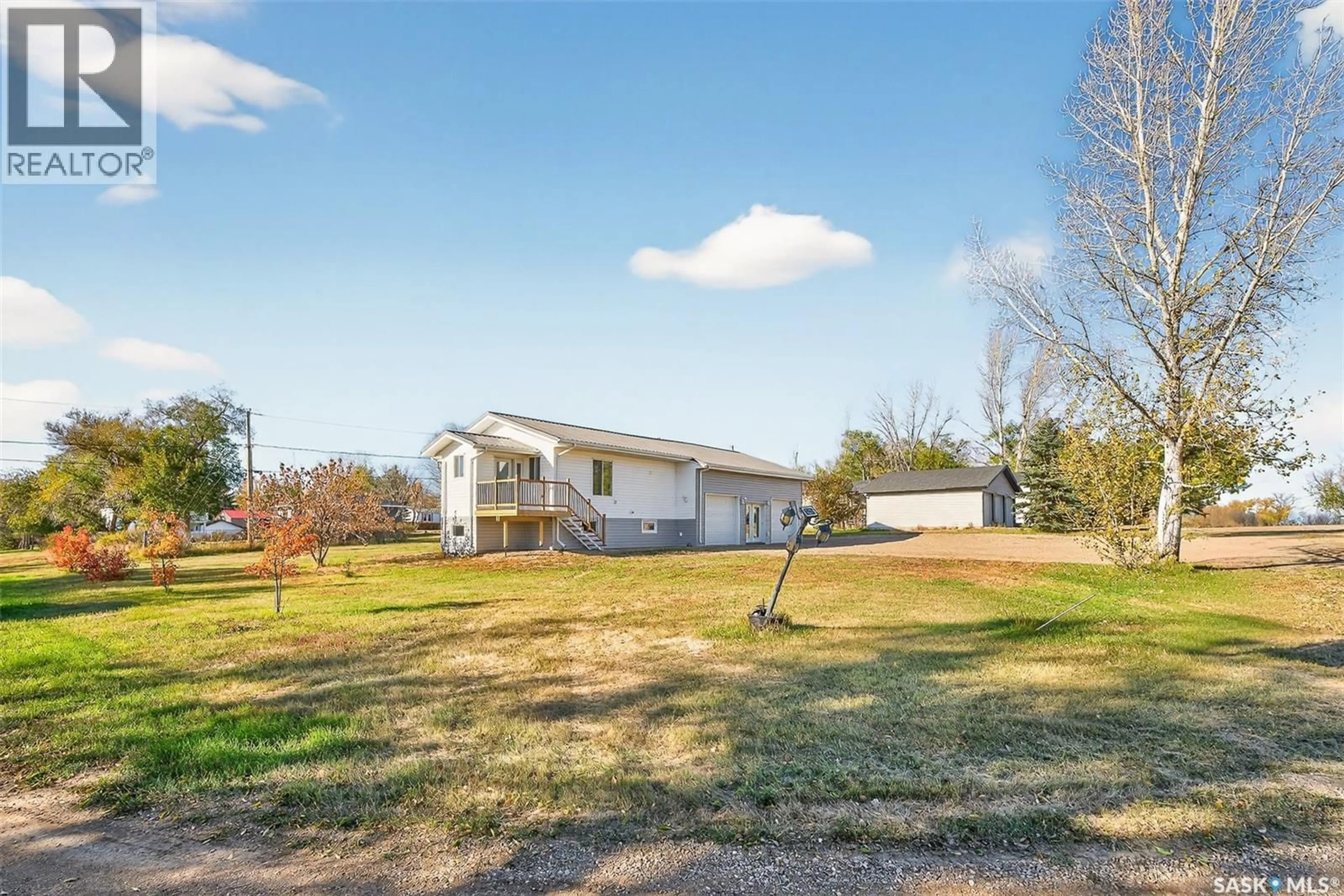 A pic from outside/outdoor area/front of a property/back of a property/a pic from drone, unknown for 102 VICTORIA STREET, Mortlach Saskatchewan S0H3E0