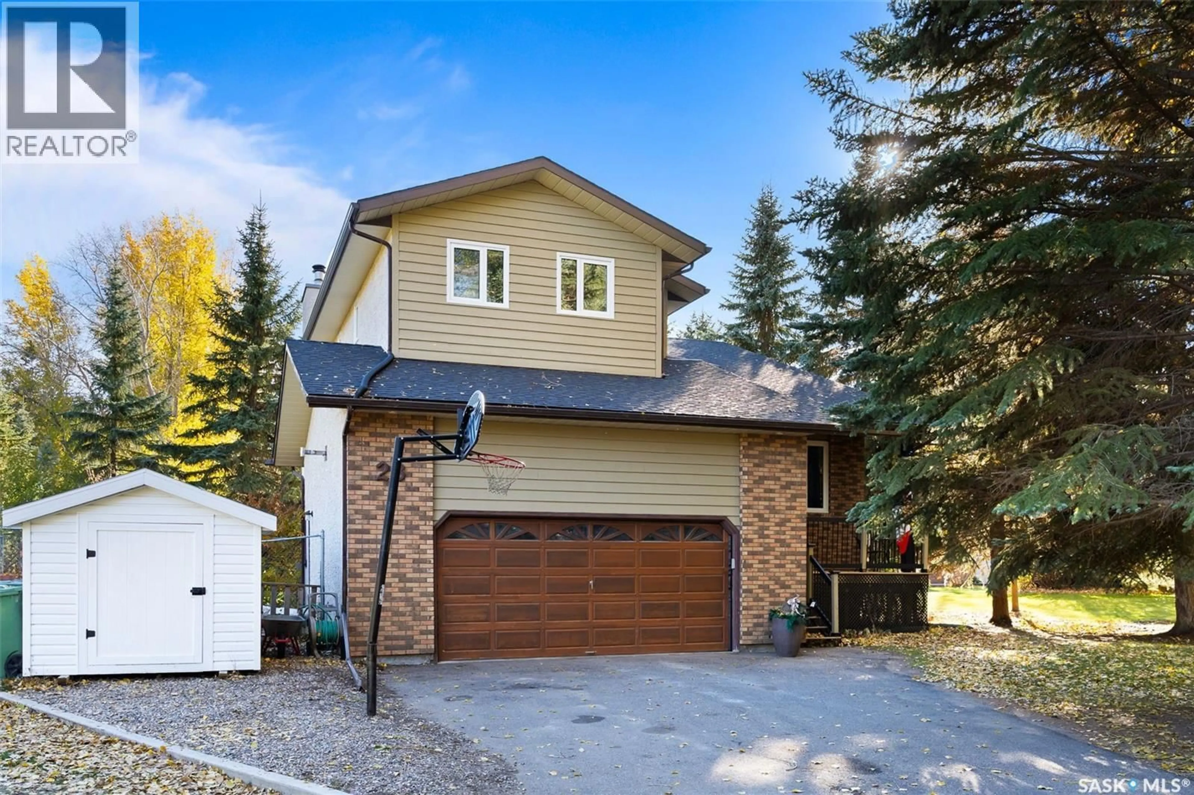 Home with brick exterior material, street for 23 KINGSMERE AVENUE, White City Saskatchewan S4L5B1