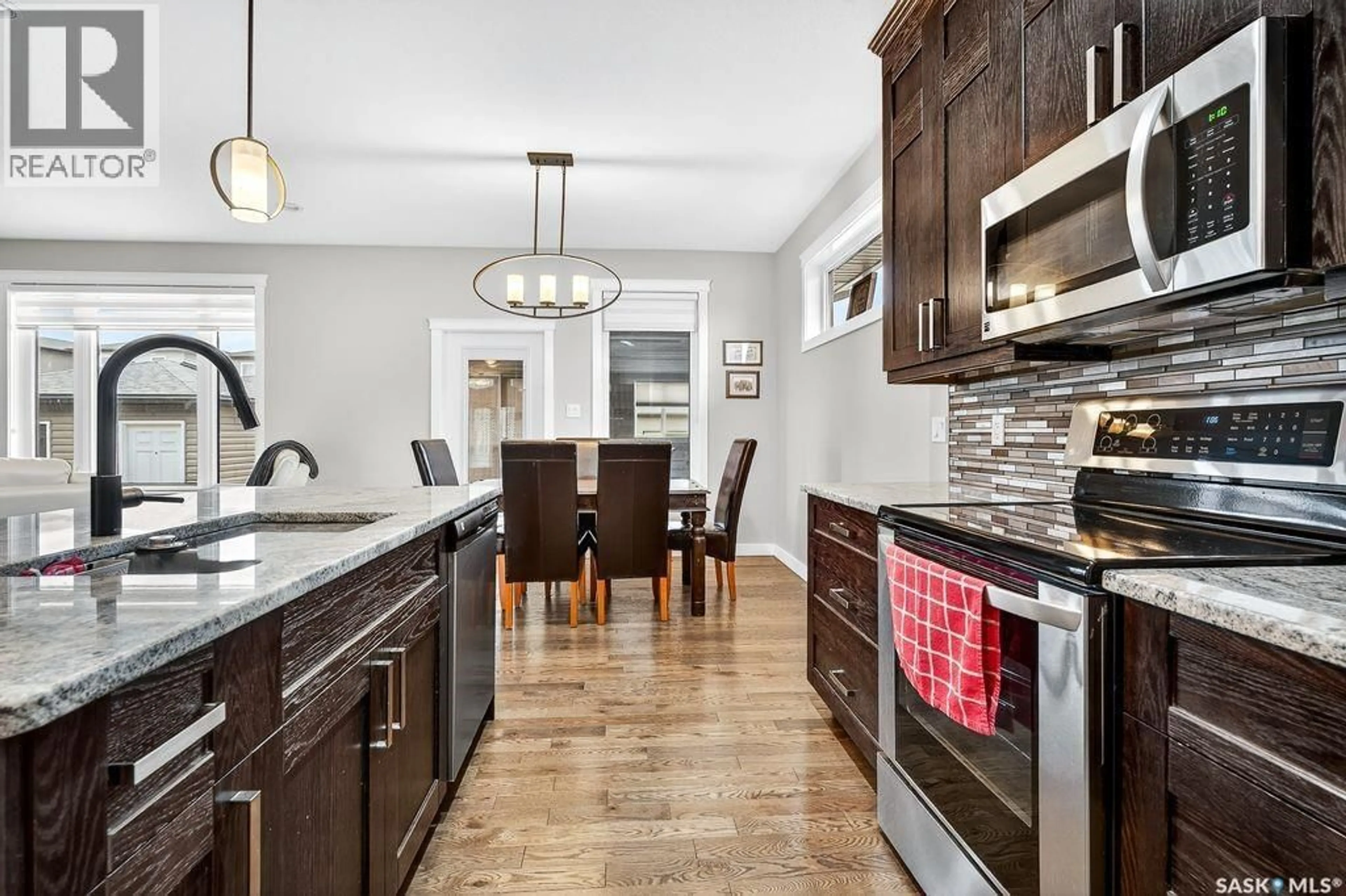 Open concept kitchen, ceramic/tile floor for 171 WELLINGTON DRIVE, Moose Jaw Saskatchewan S6K0A6