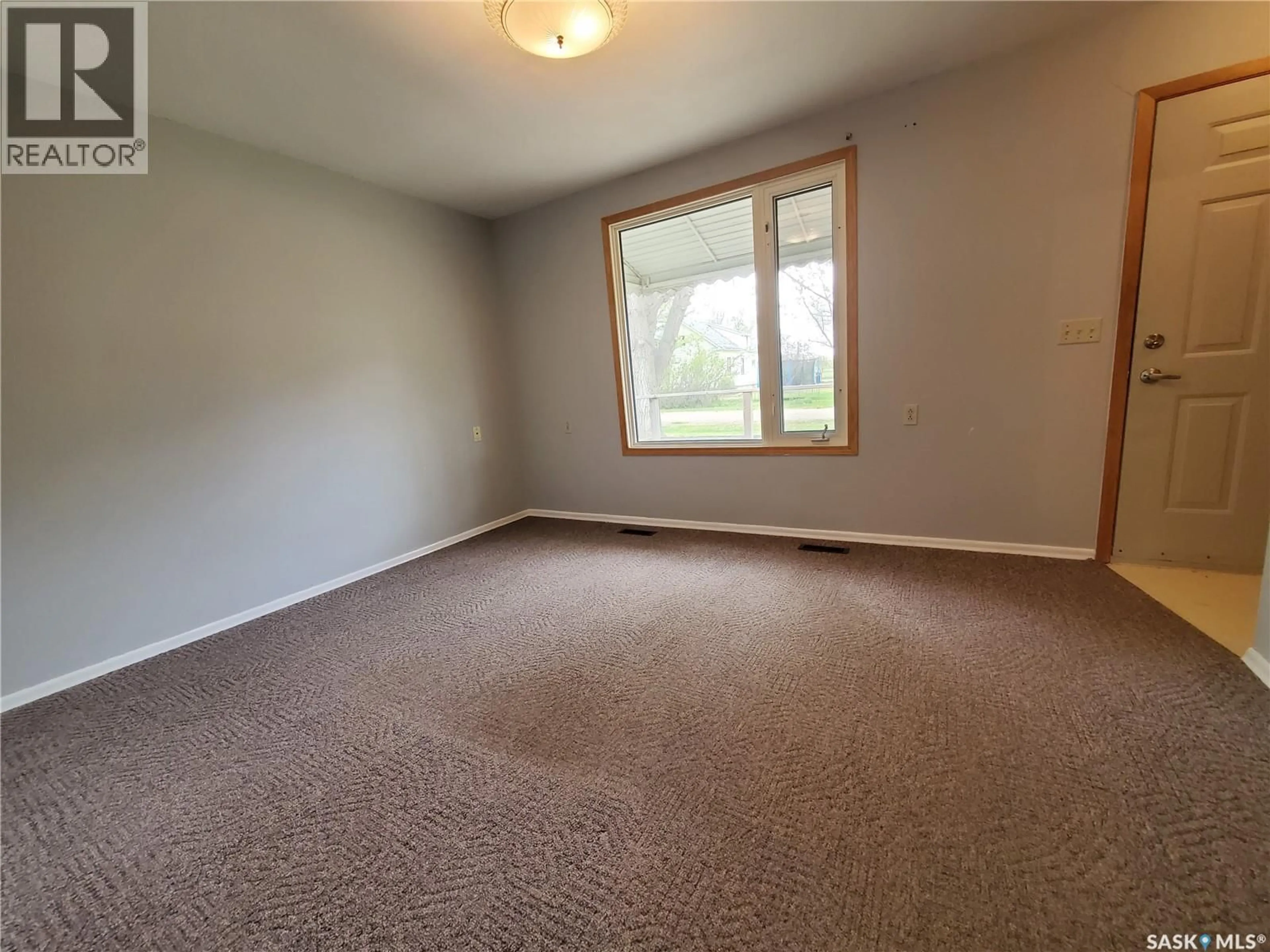 A pic of a room for 1508 ARMADA STREET, Vanguard Saskatchewan S0N2V0