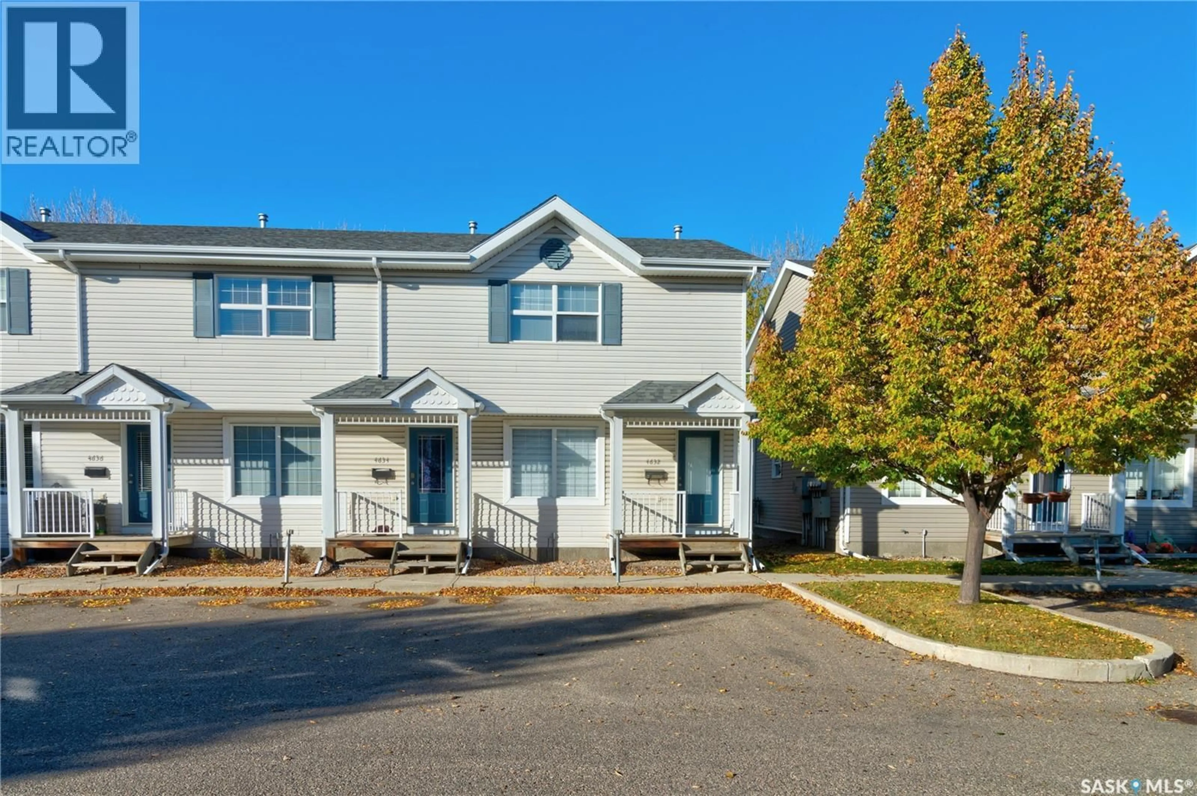 Home with vinyl exterior material, street for 4632 MARIGOLD DRIVE, Regina Saskatchewan S4X4S5