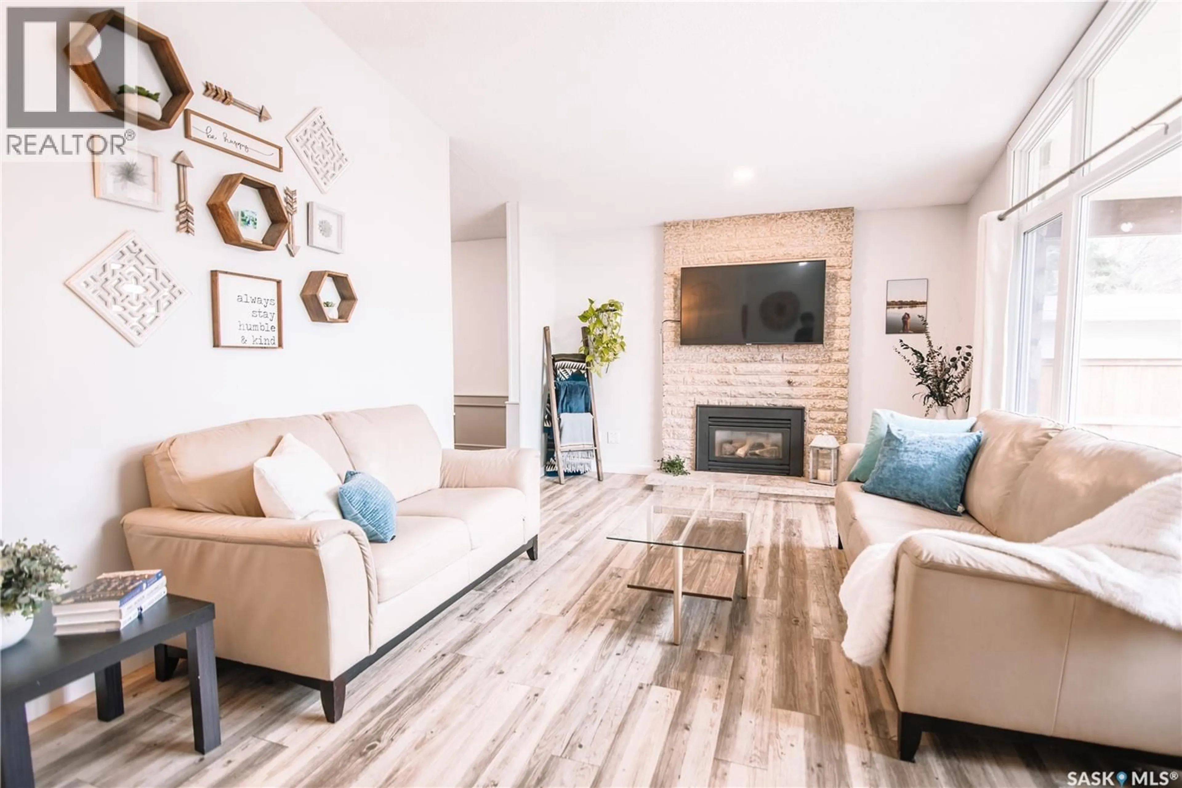 Living room with furniture, unknown for 4180 PRINCESS STREET, Regina Saskatchewan S4S3N3
