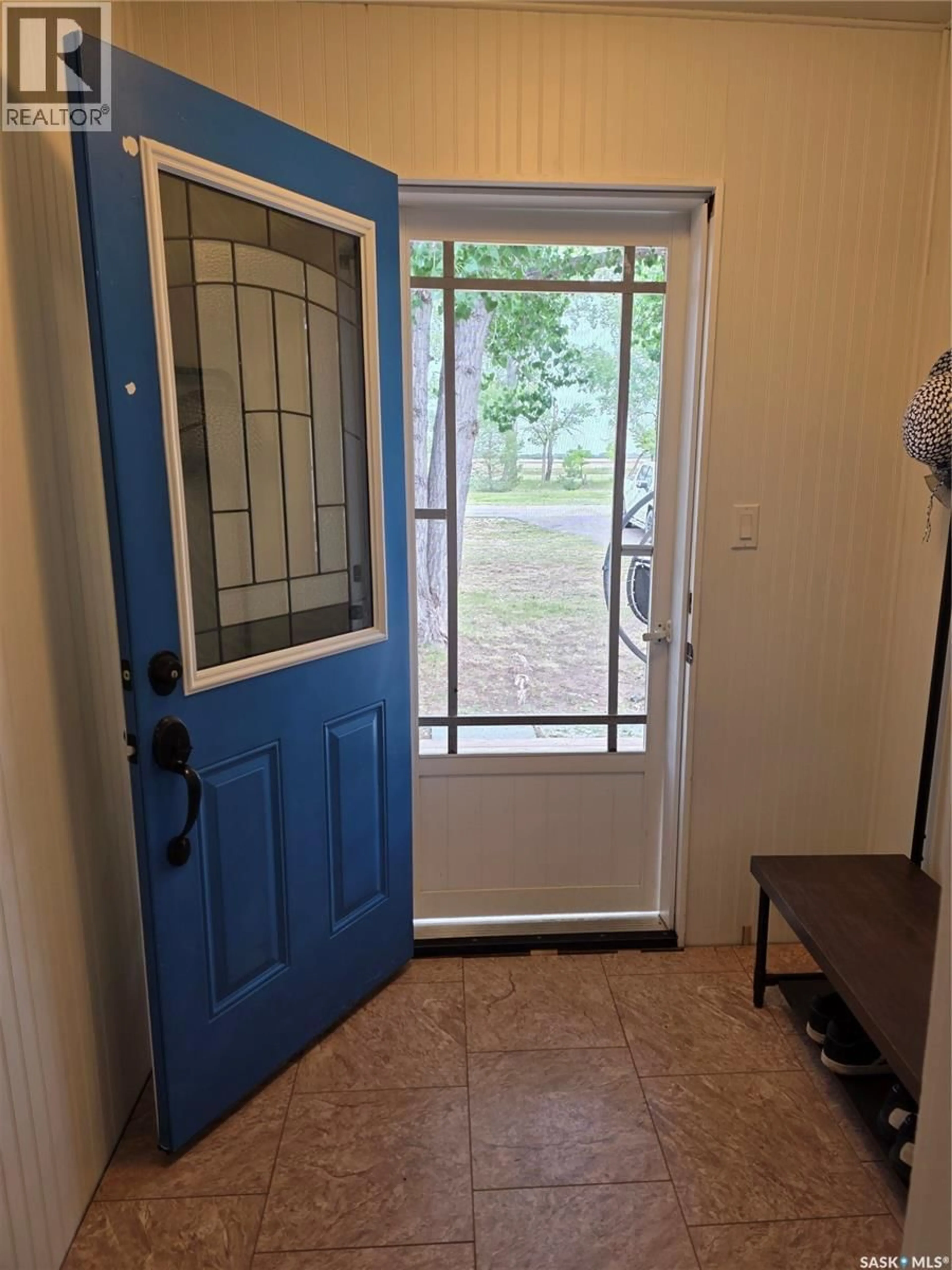 Indoor entryway for 107 MISTUSINNE CRESCENT, Mistusinne Saskatchewan S0H1J0