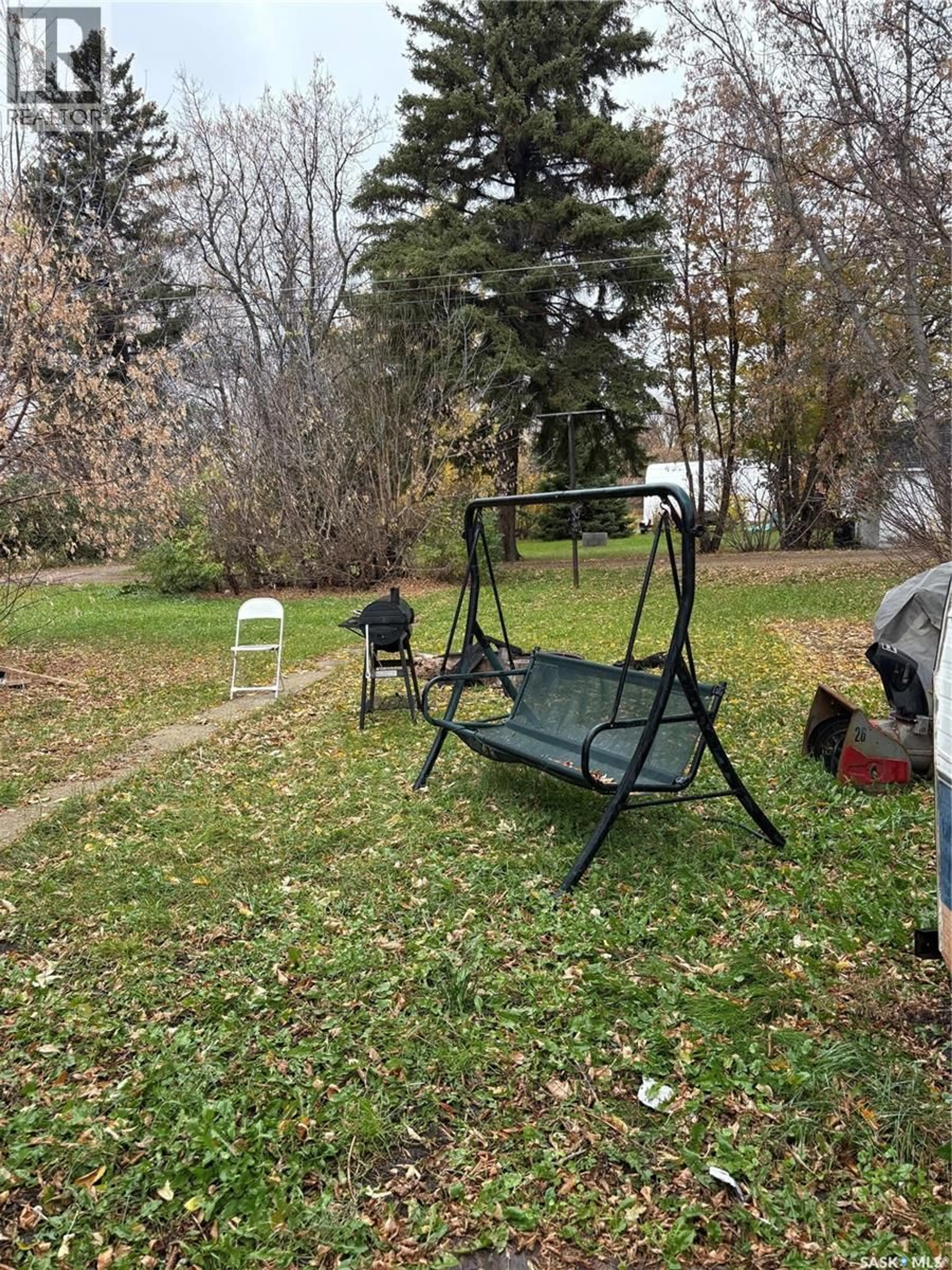 Patio, forest/trees view for 163 DUNCAN STREET, Yorkton Saskatchewan S3N0G7