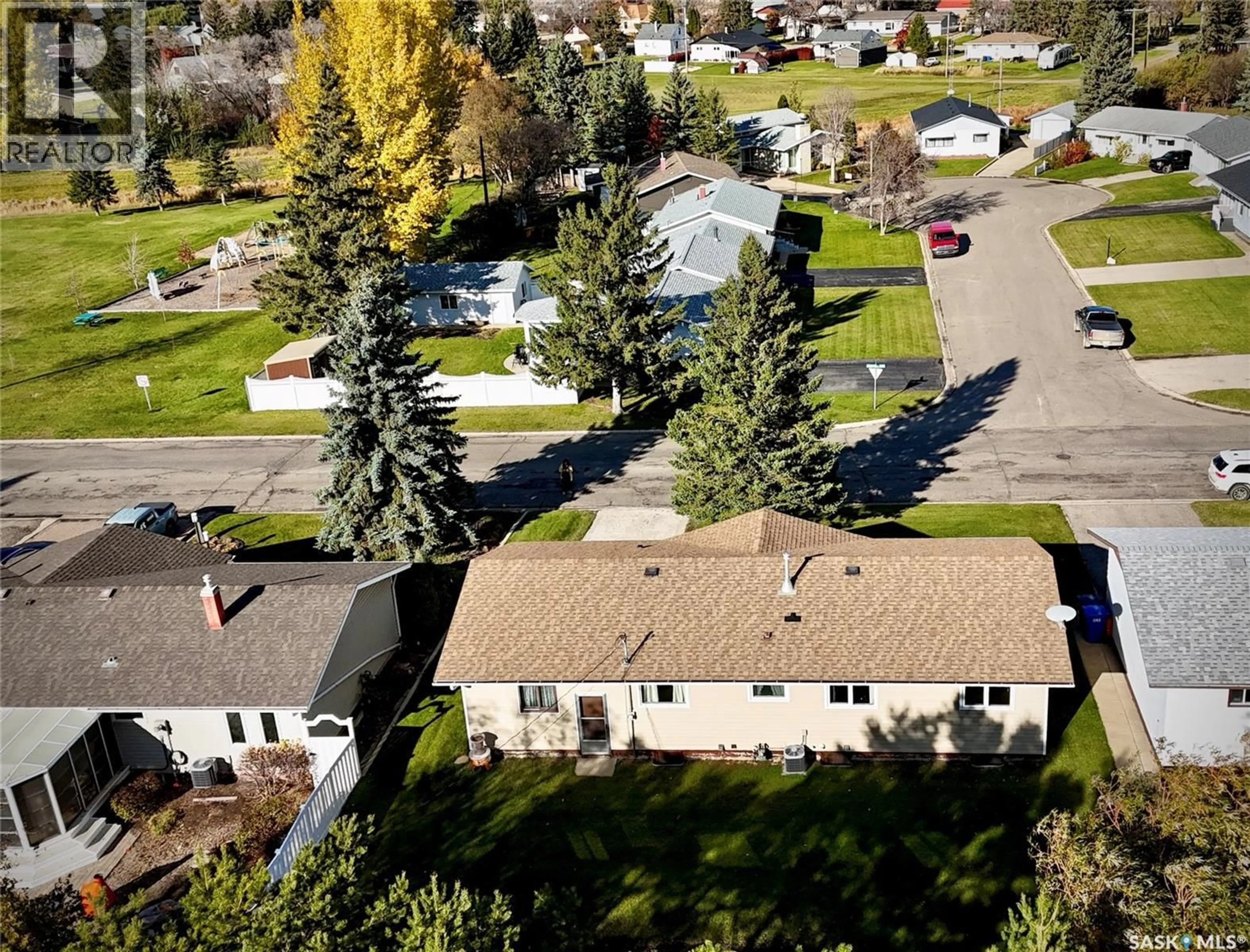 A pic from outside/outdoor area/front of a property/back of a property/a pic from drone, street for 221 RIVER HEIGHTS DRIVE, Langenburg Saskatchewan S0A2A0