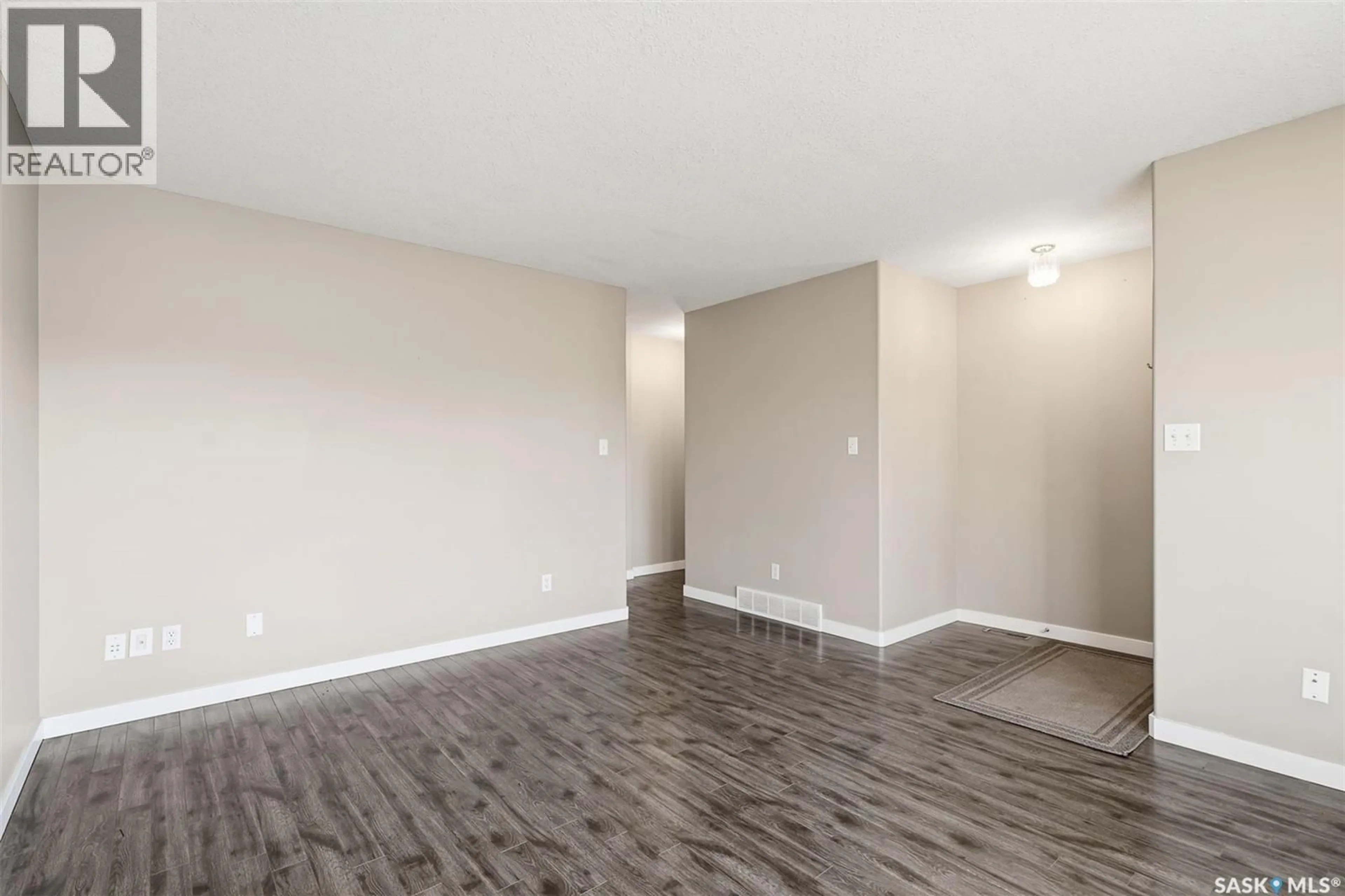 A pic of a room for 213 HEDLEY STREET, Saskatoon Saskatchewan S7N1Z9