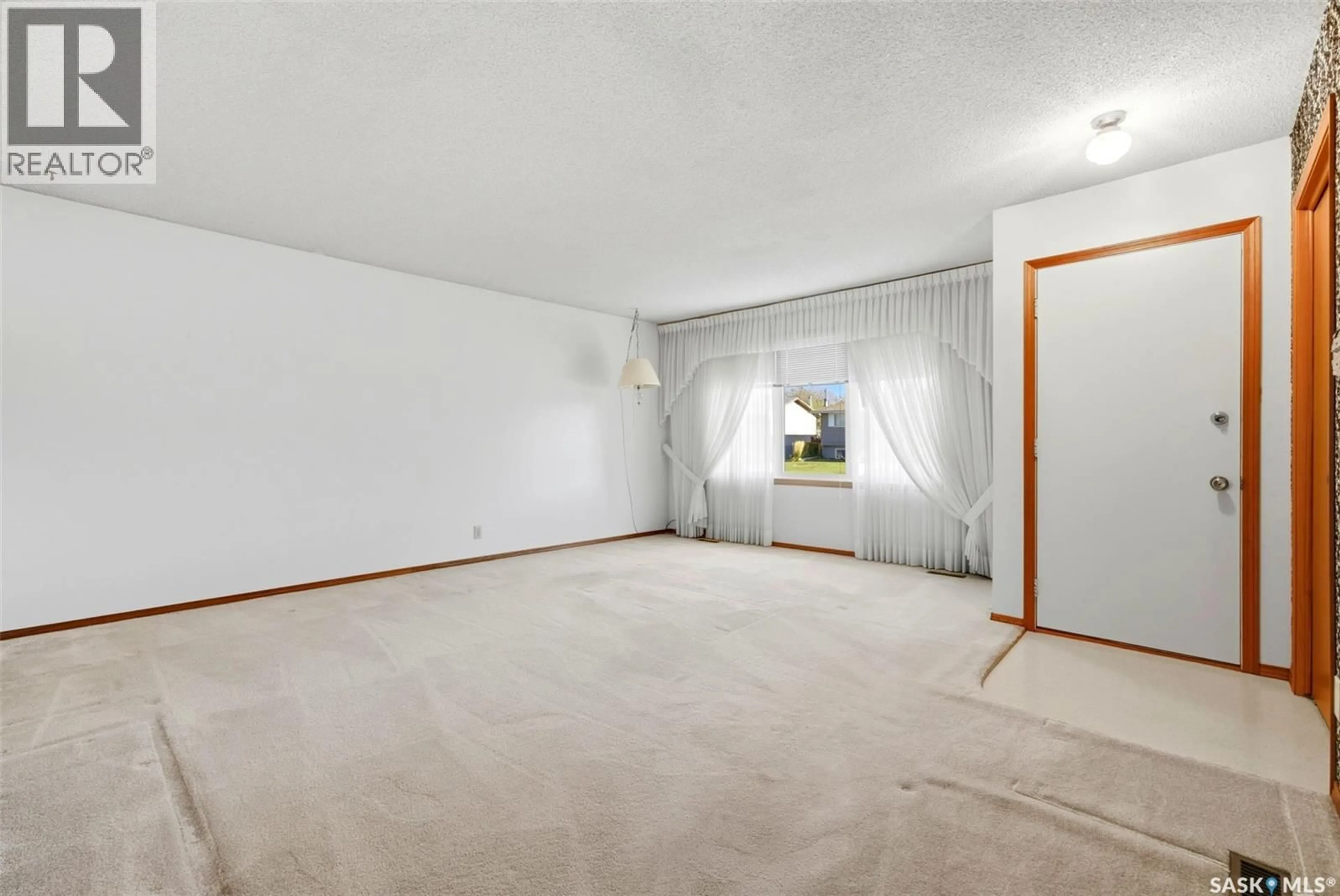 A pic of a room for 15 BASTEDO CRESCENT, Regina Saskatchewan S4T7A3