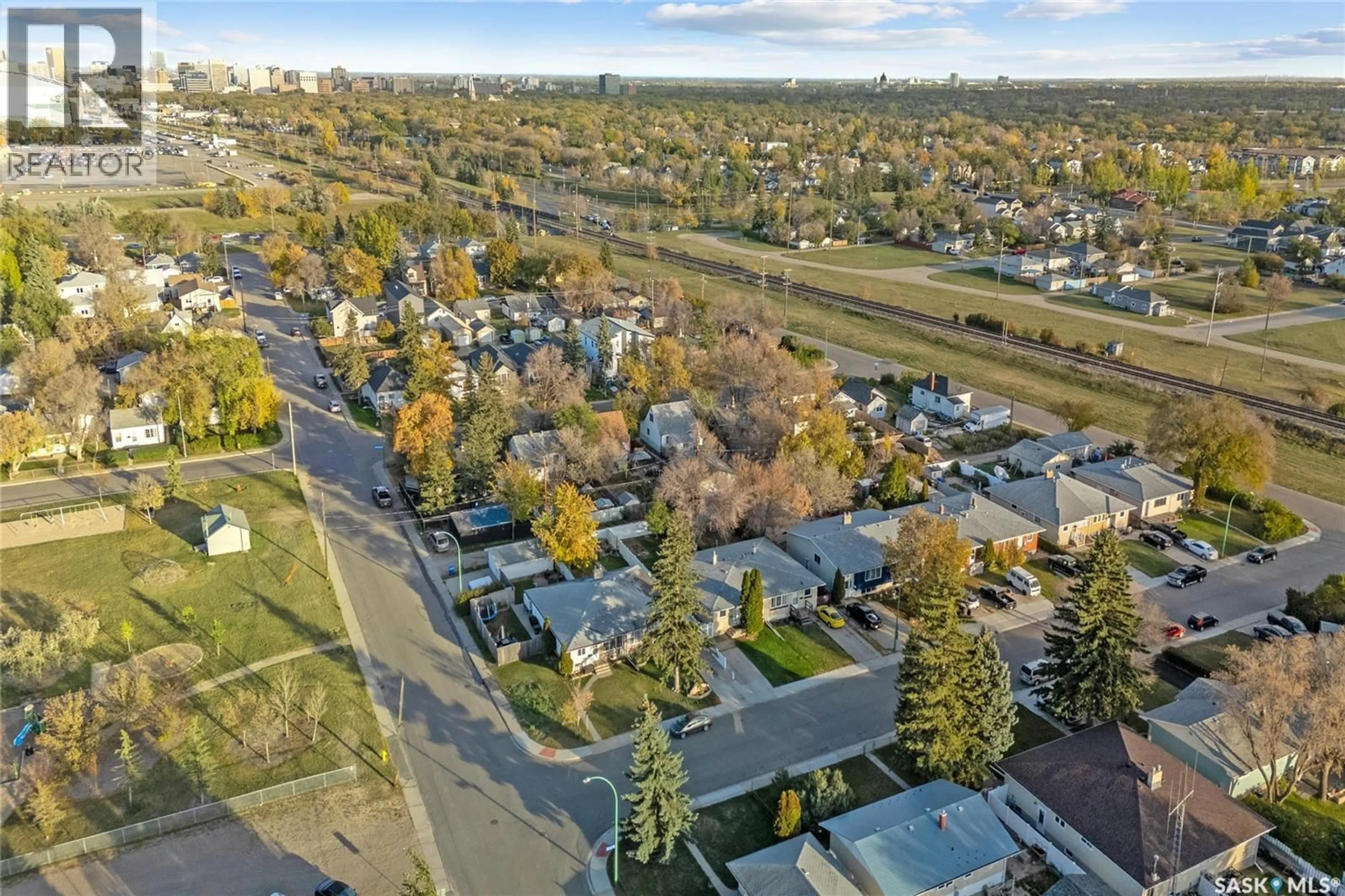 A pic from outside/outdoor area/front of a property/back of a property/a pic from drone, street for 1909 ARTHUR STREET, Regina Saskatchewan S4T4W6