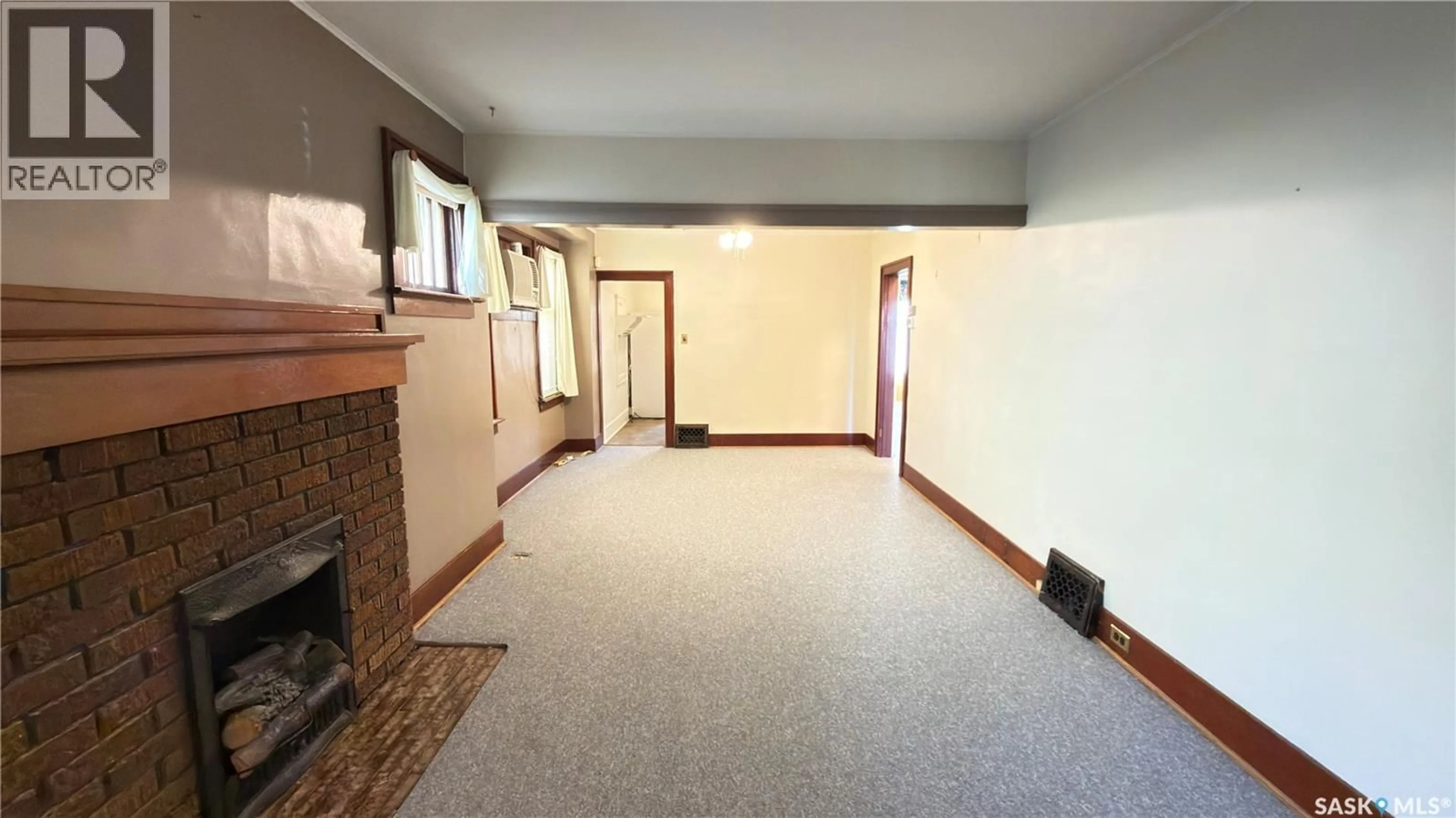 Unknown for 2041 MCTAVISH STREET, Regina Saskatchewan S4T3W8