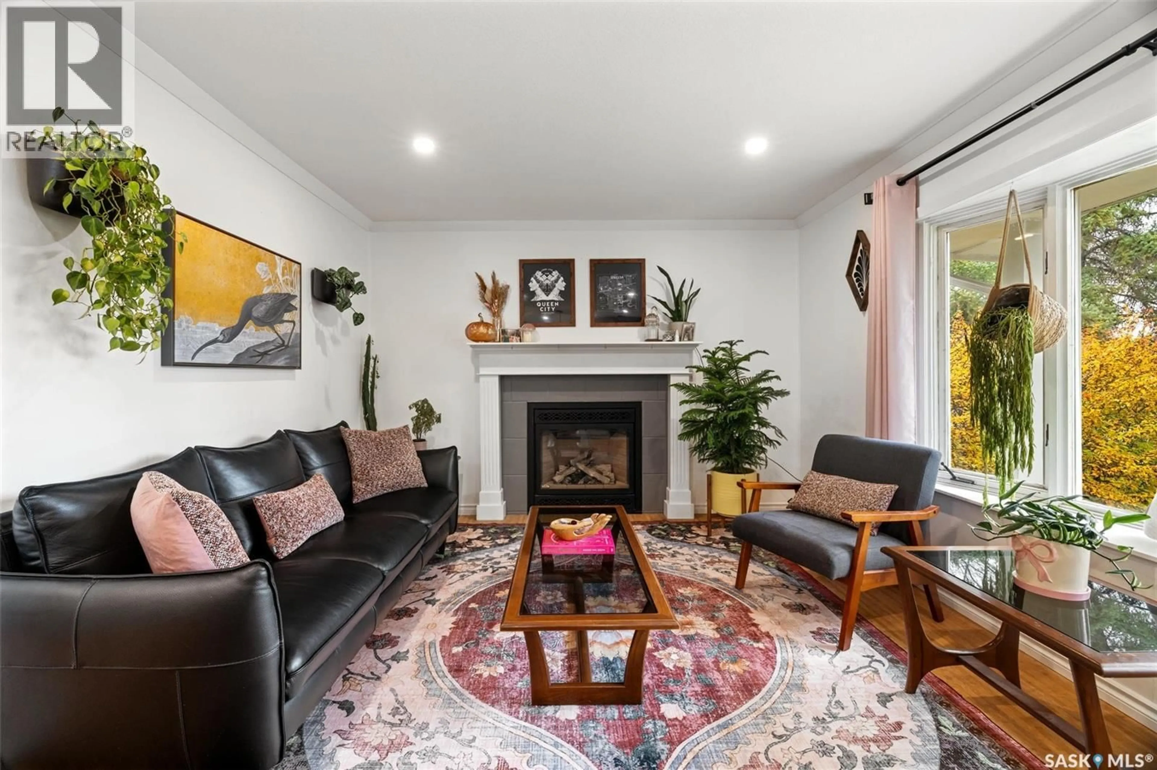 Living room with furniture, unknown for 2808 MONTAGUE STREET, Regina Saskatchewan S4S1Z2