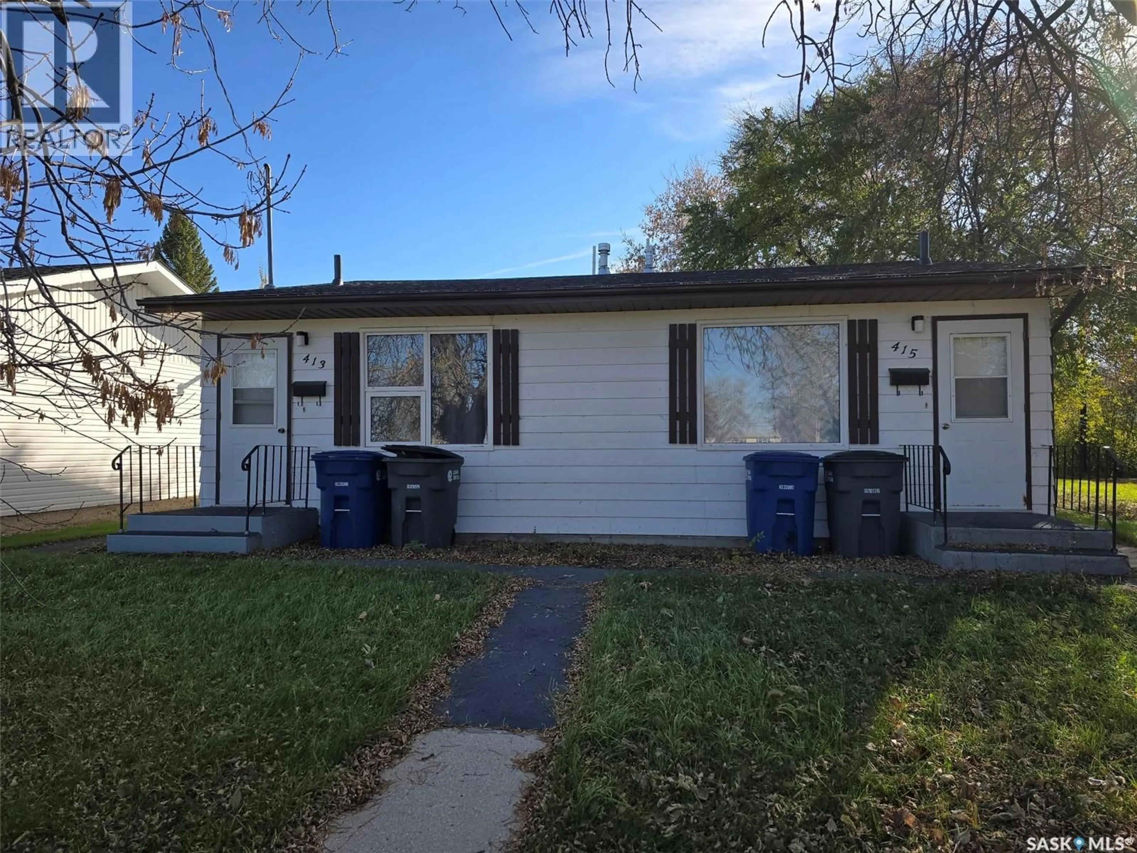 Home with vinyl exterior material, street for 413 - 415 CALGARY STREET, Broadview Saskatchewan S0G0K0