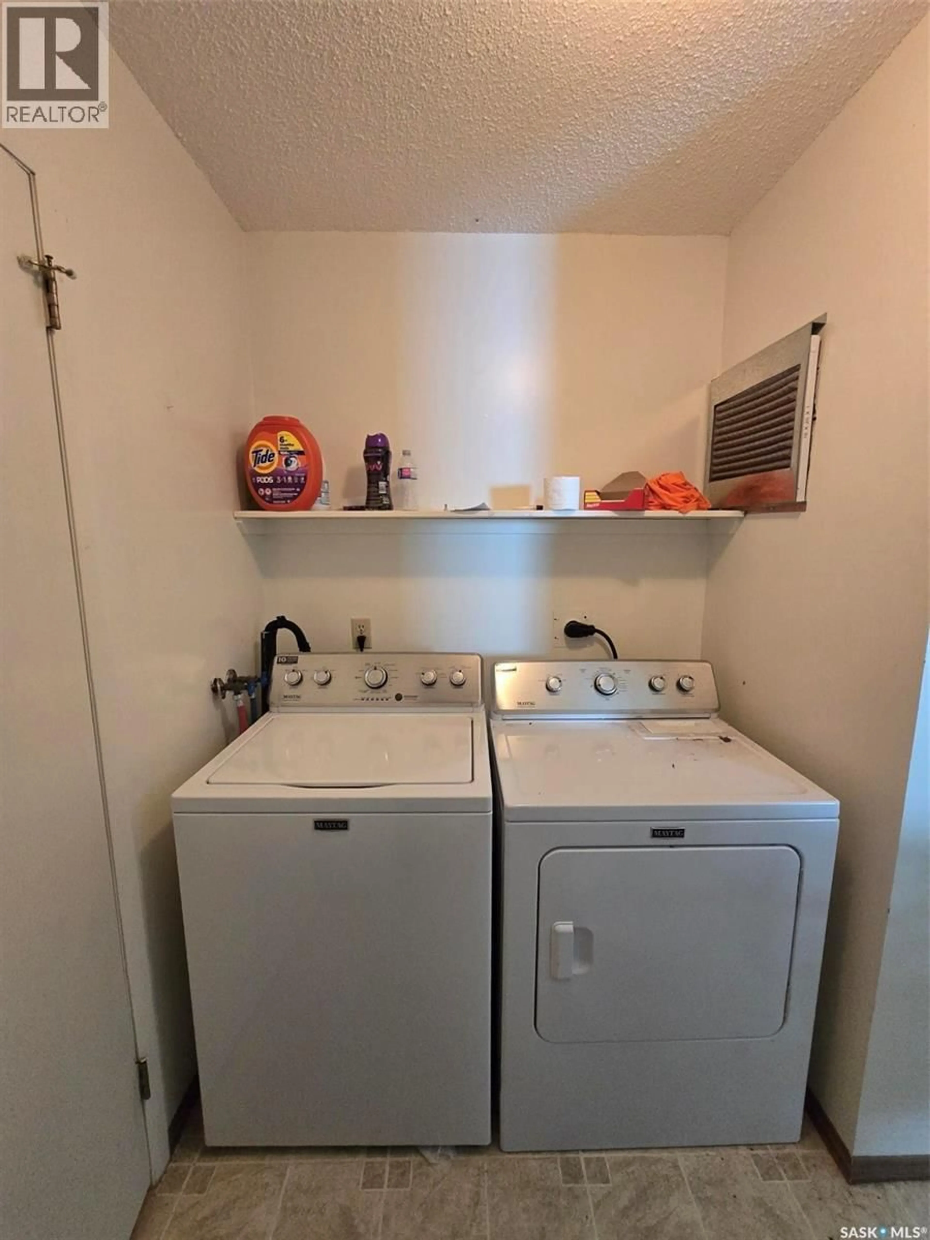 Laundry room for 413 - 415 CALGARY STREET, Broadview Saskatchewan S0G0K0
