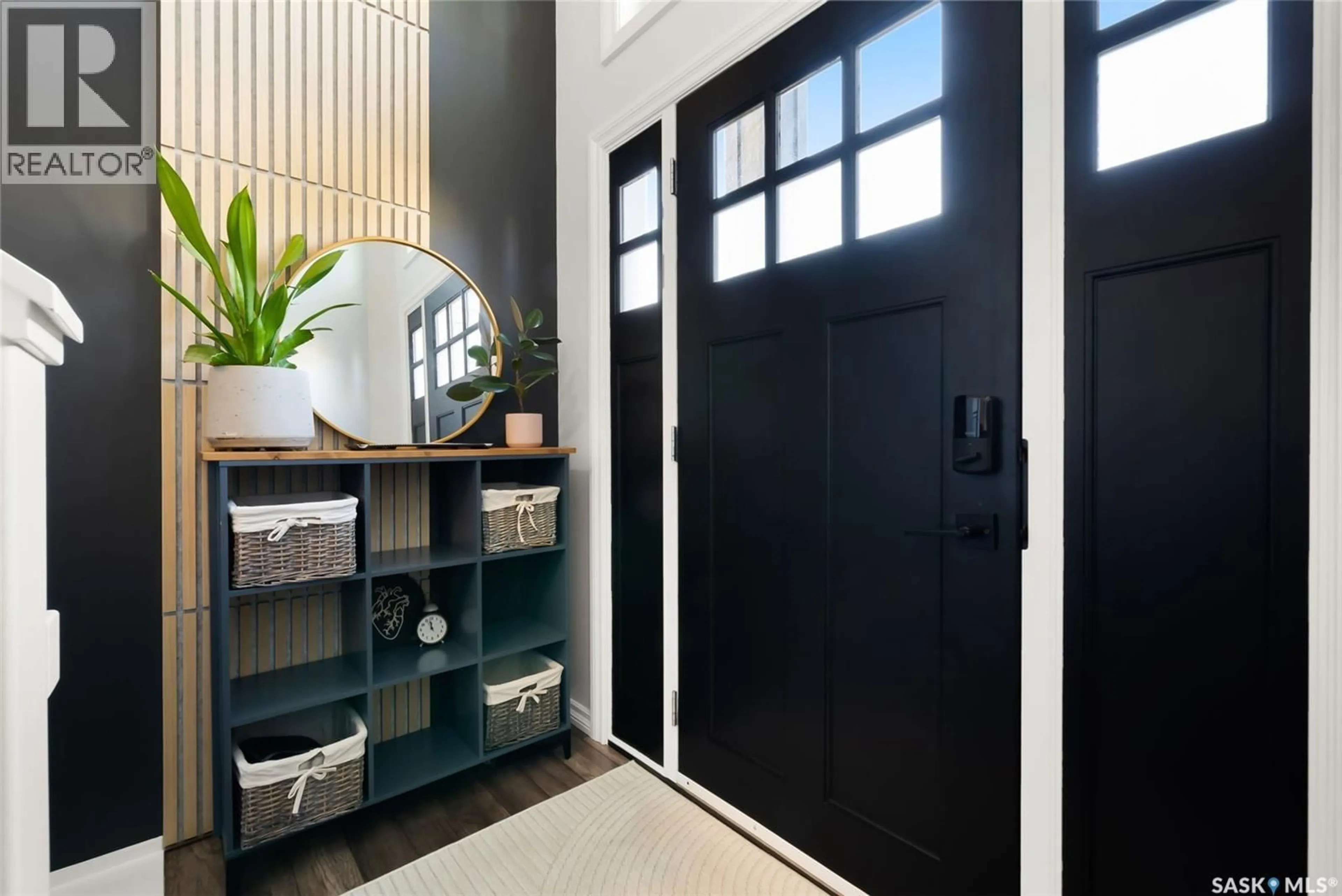 Indoor entryway for 2925 RIDGWAY AVENUE, Regina Saskatchewan S4X0M9