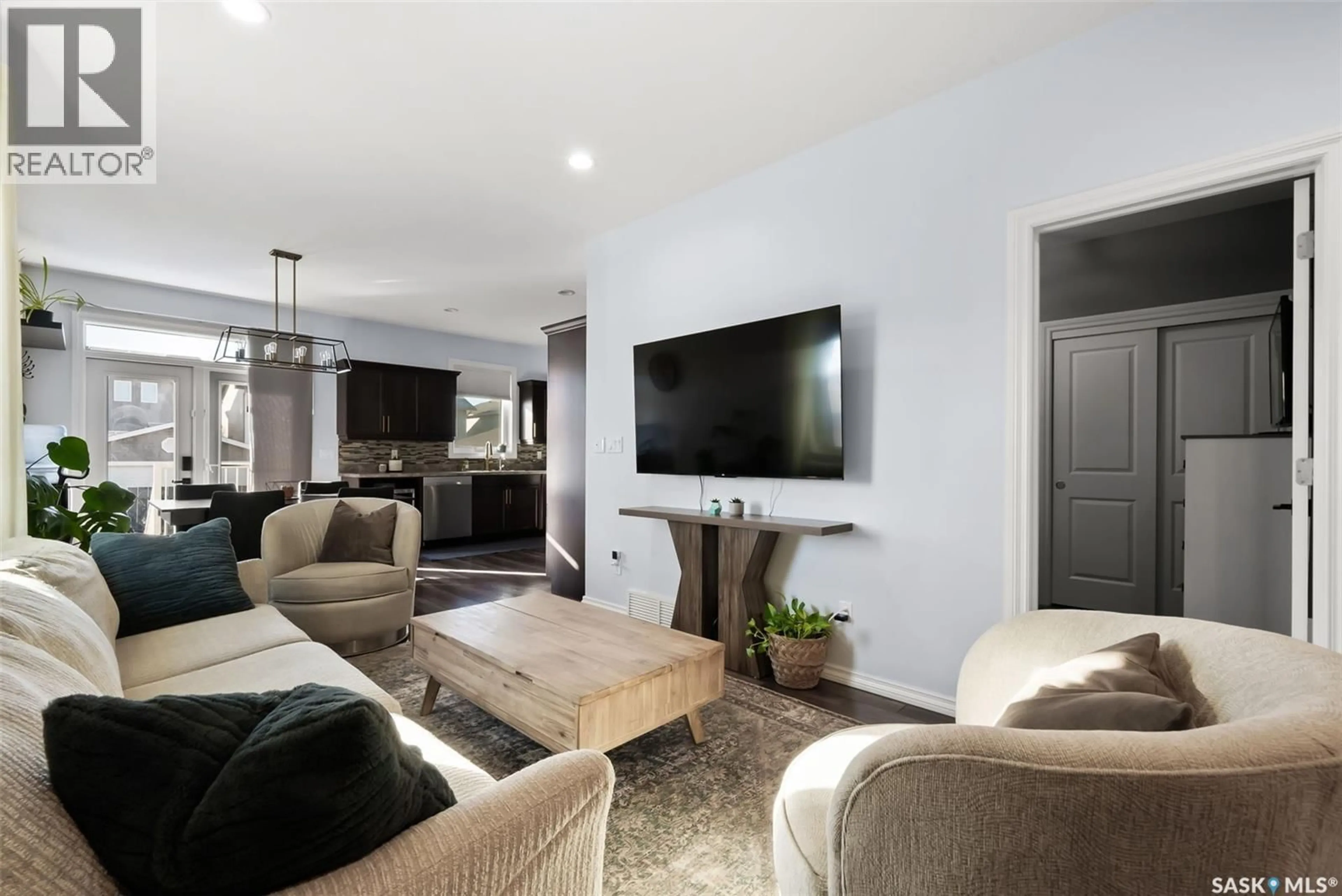 Living room with furniture, unknown for 2925 RIDGWAY AVENUE, Regina Saskatchewan S4X0M9