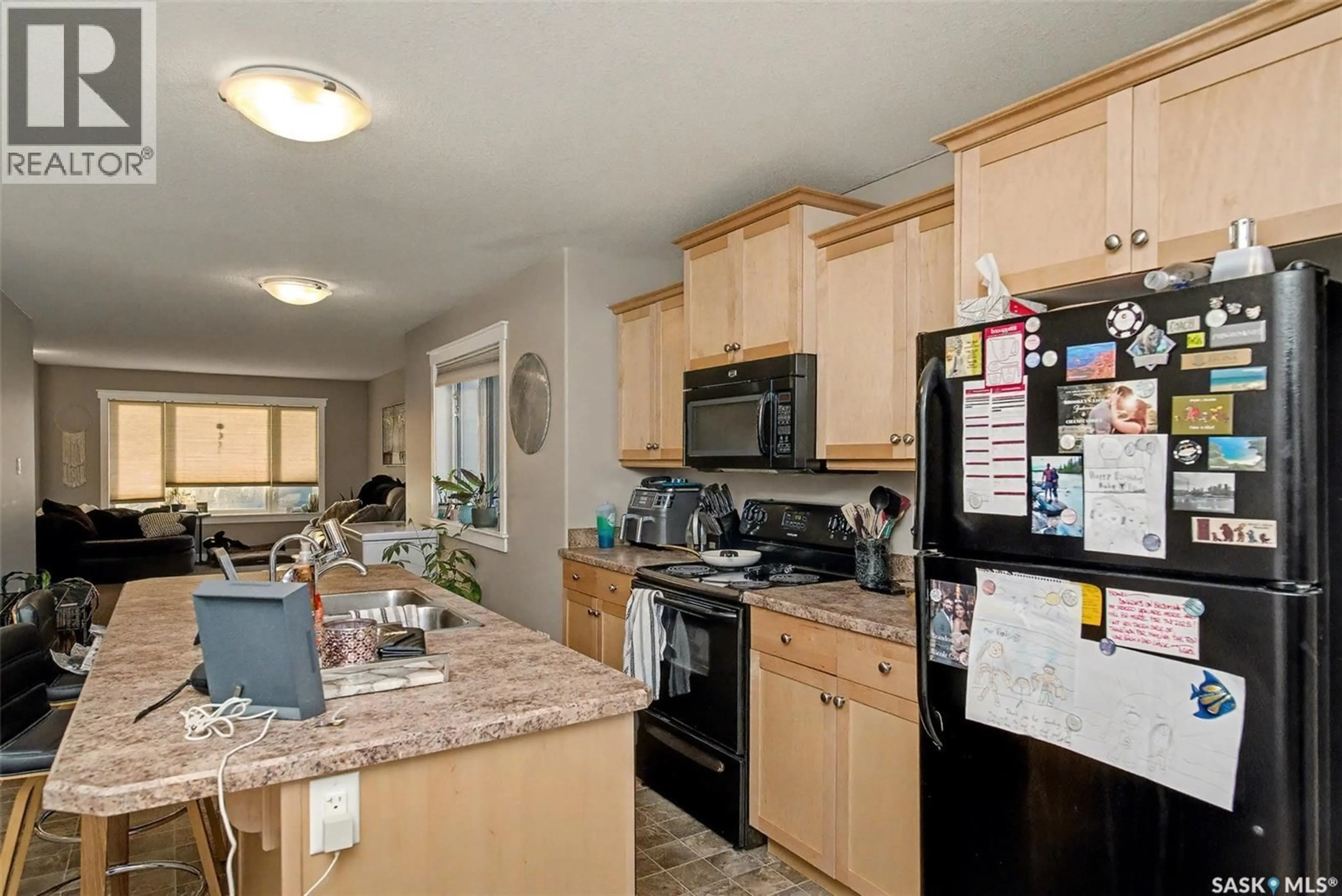 Standard kitchen, unknown for 153 OSLER STREET, Regina Saskatchewan S4R1V3
