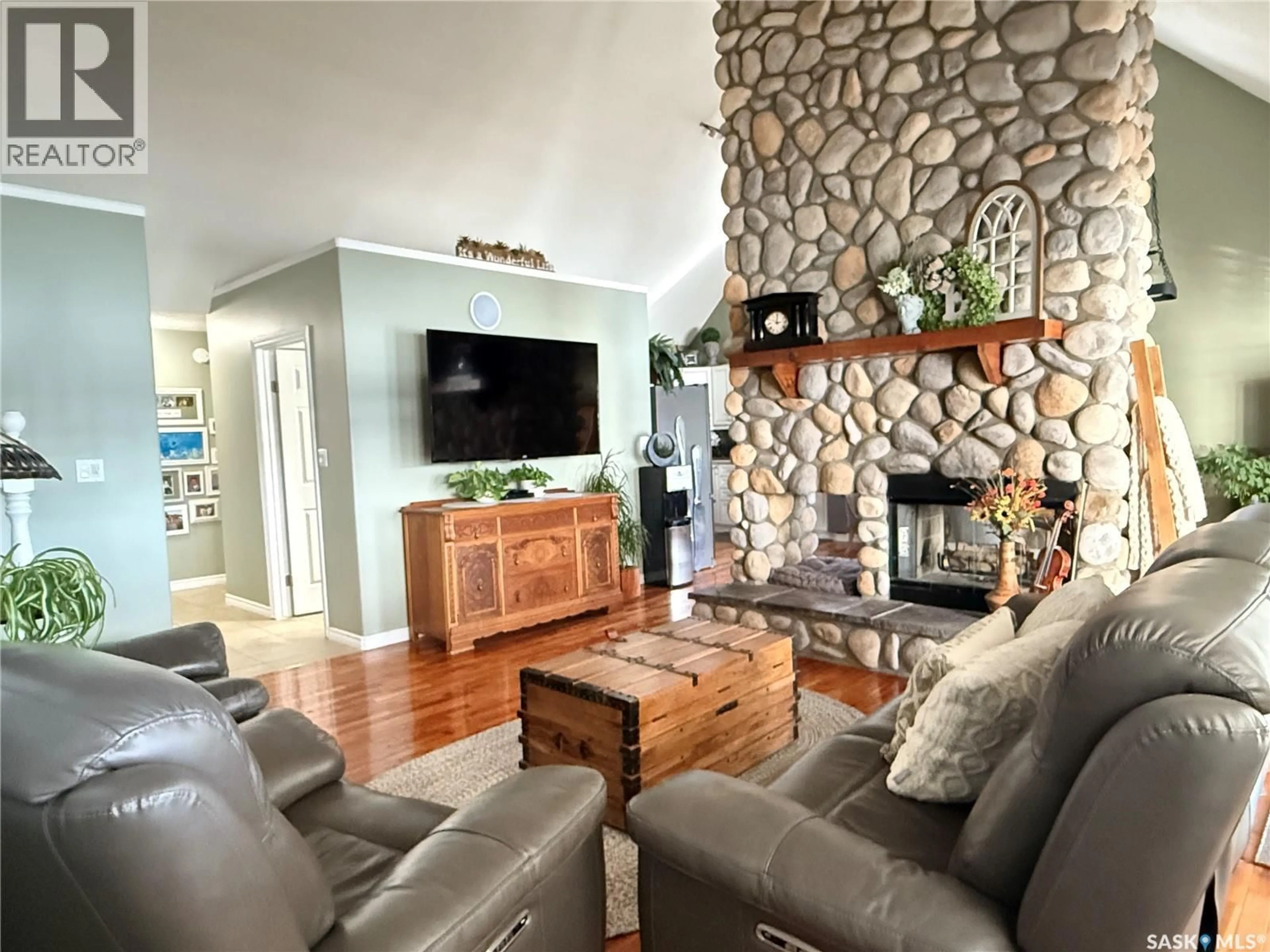 Living room with furniture, unknown for 18 LAKEVIEW LANE, Melville Beach Saskatchewan S0A1E0