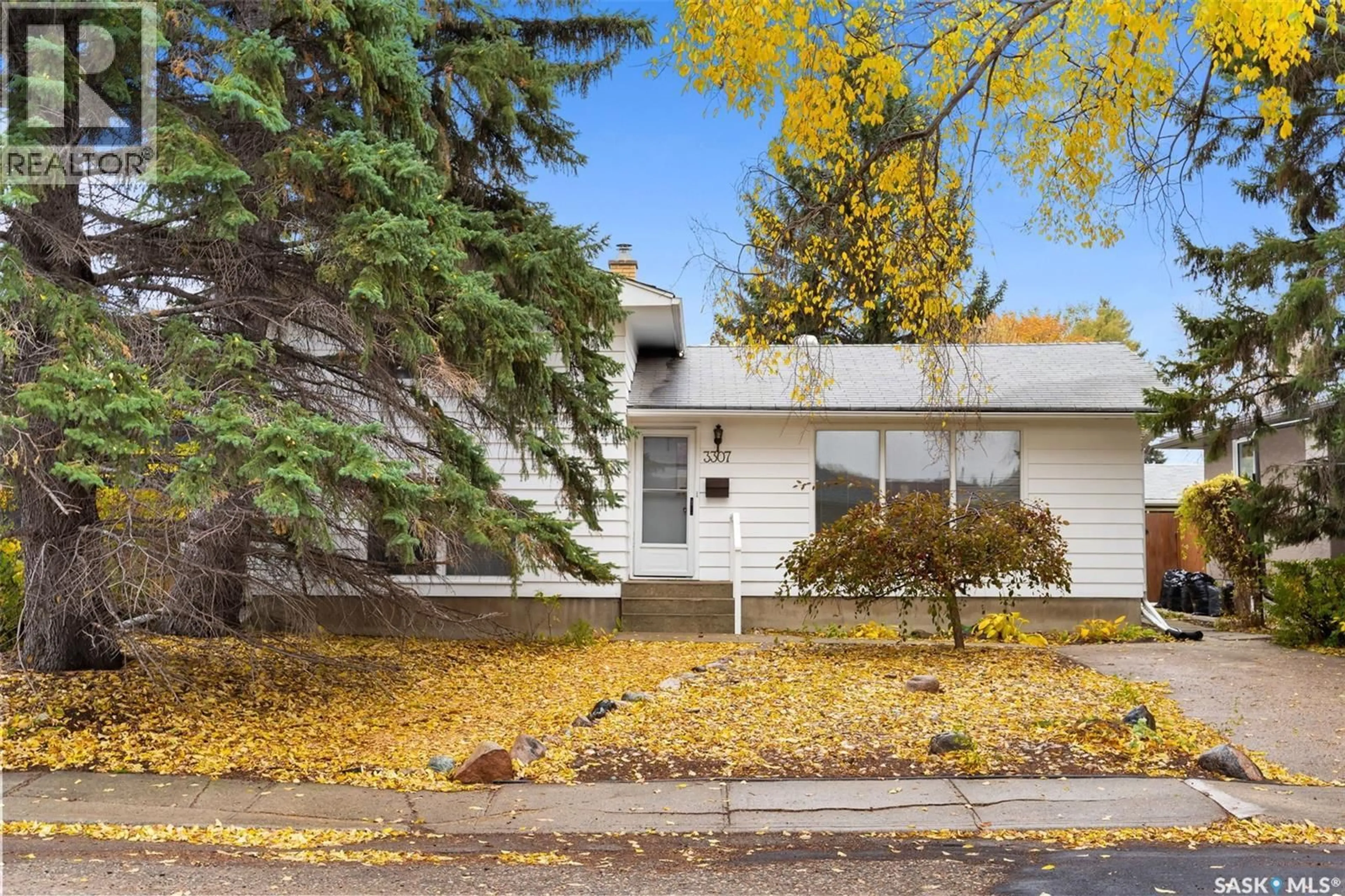 Home with vinyl exterior material, street for 3307 28TH AVENUE, Regina Saskatchewan S4S2N1