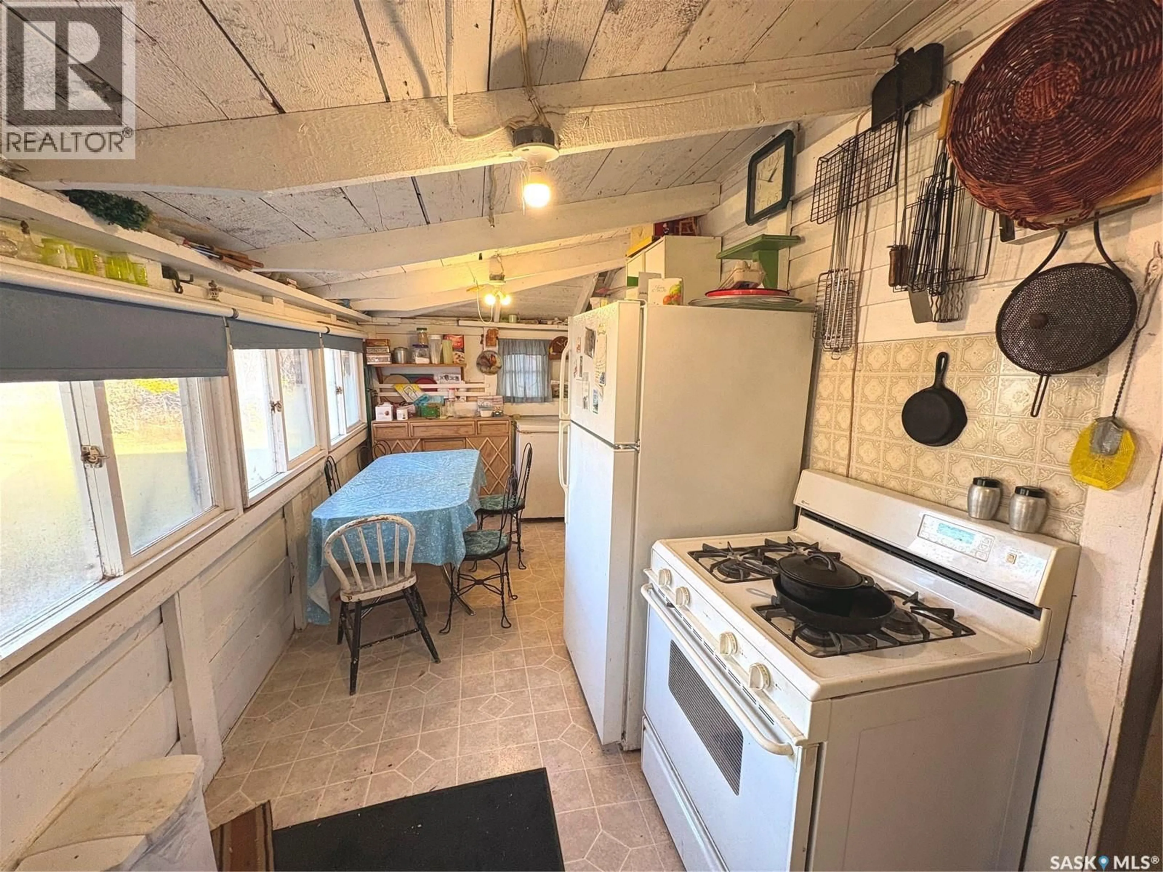 Standard kitchen, unknown for 69 ELM STREET, Katepwa Beach Saskatchewan S0G2Y0